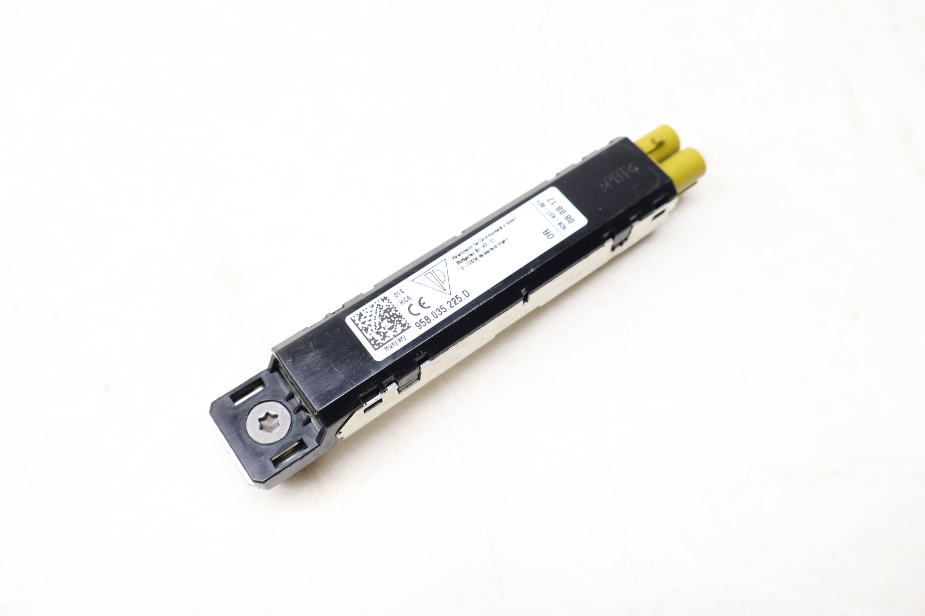 Porsche Left Antenna Booster (Cayenne, Macan) 95B035225D