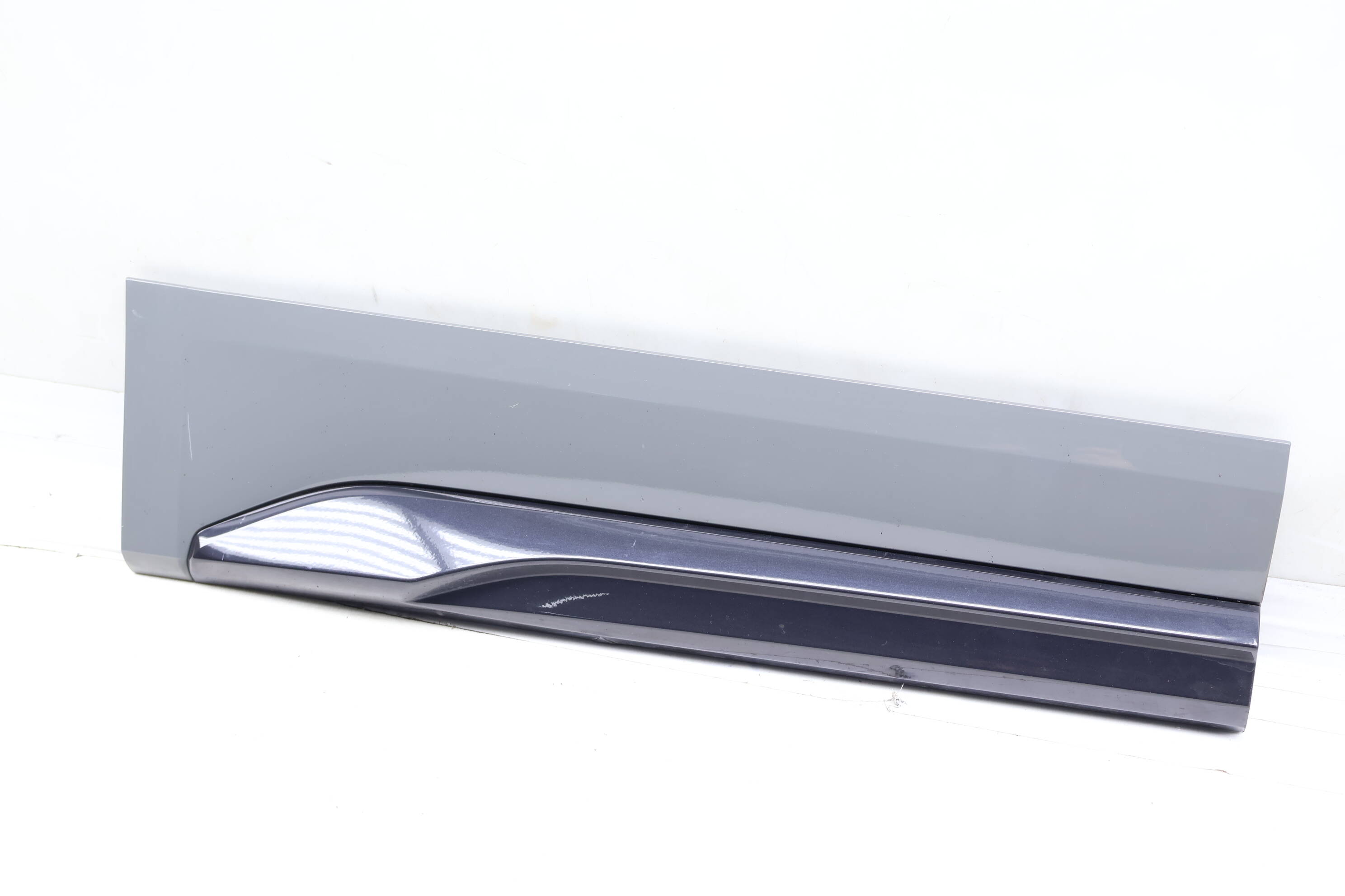 Lower Door Blade / Molding 80A853970H