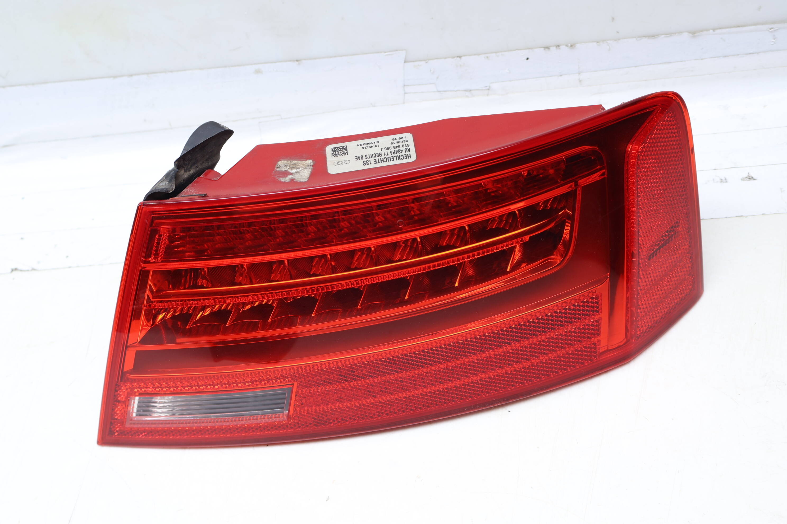 Outer Led Tail Light / Lamp 8T0945096J