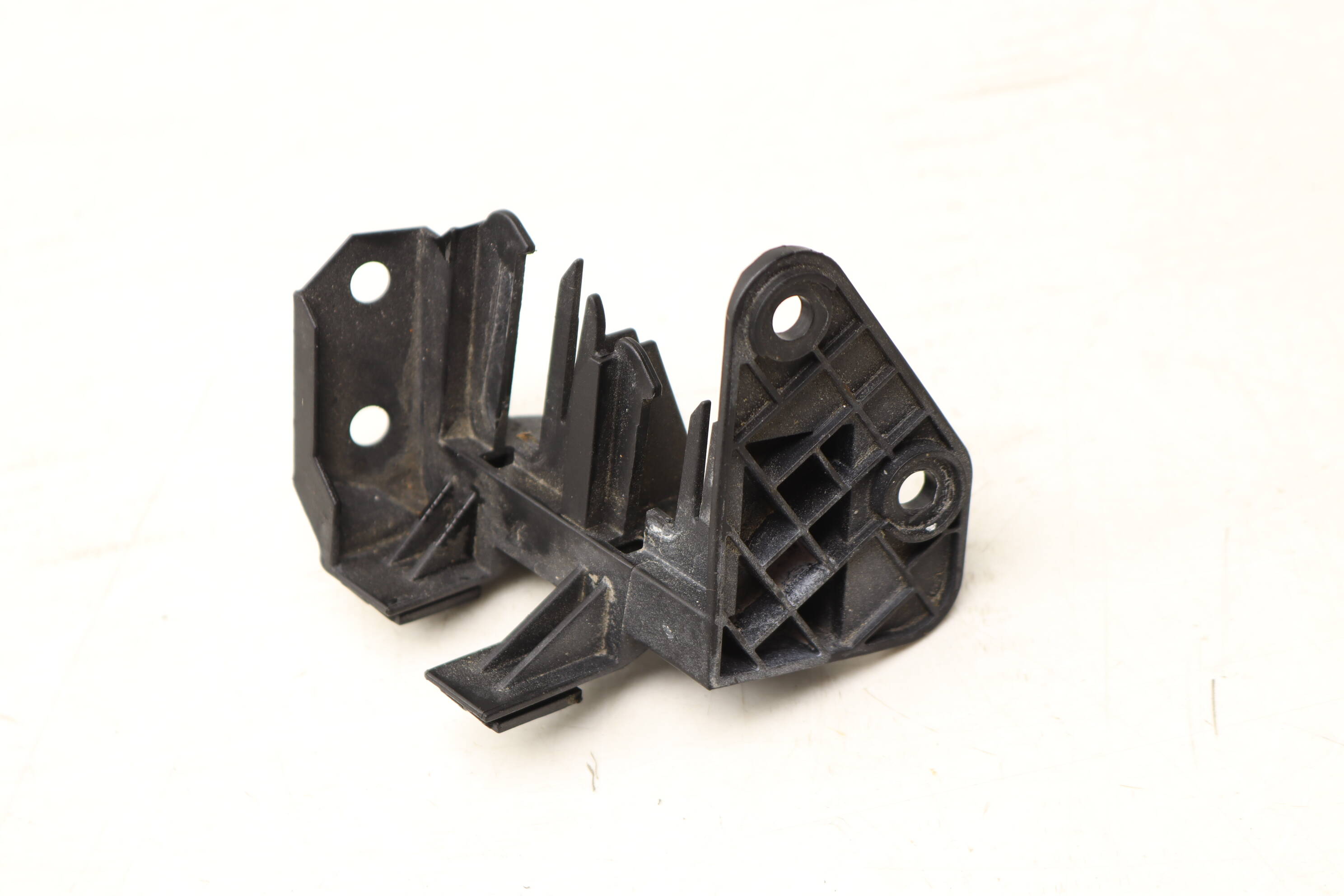 Wire / Wiring Harness Bracket 06K971497D