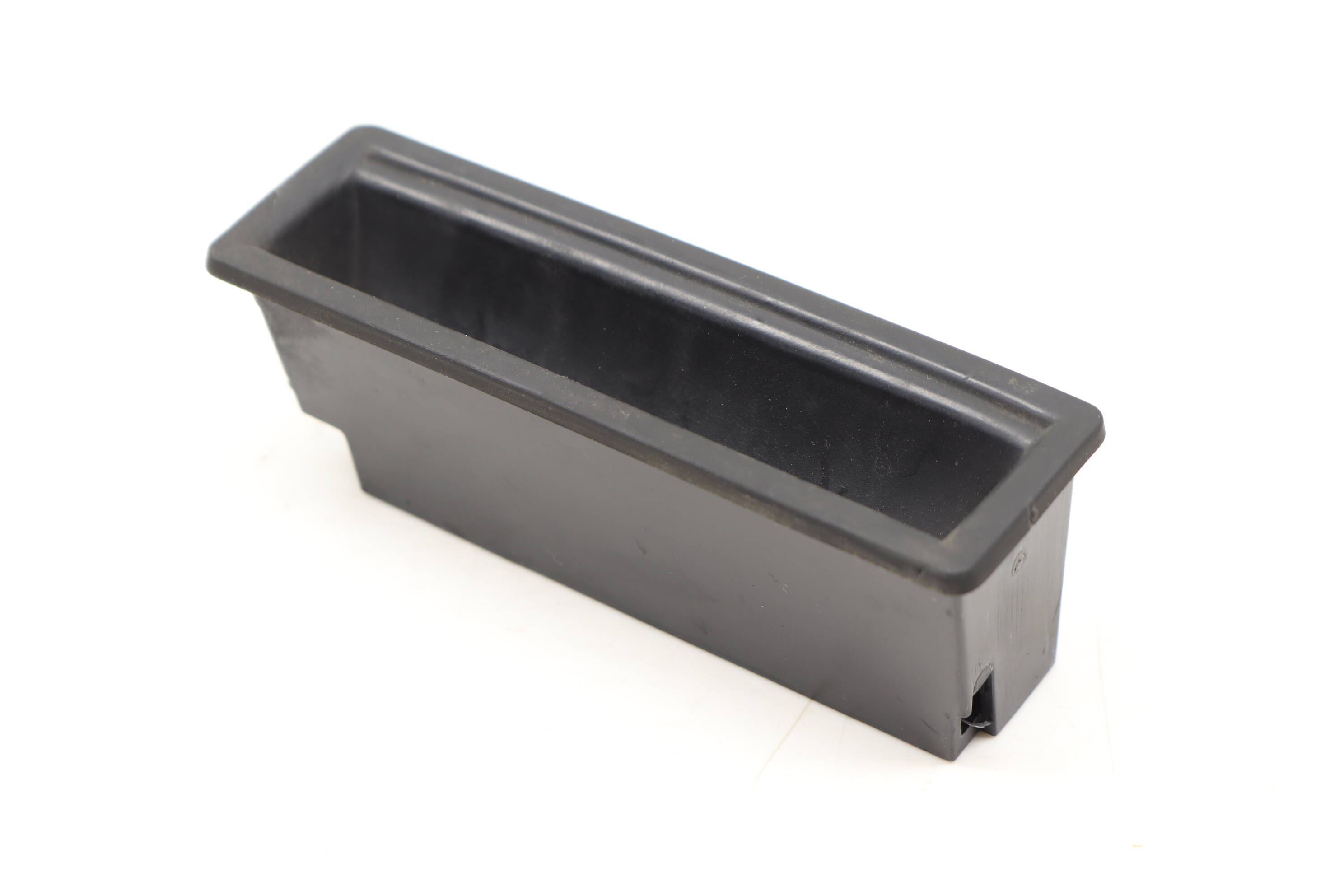 Trunk / Hatch Handle 4L0827574