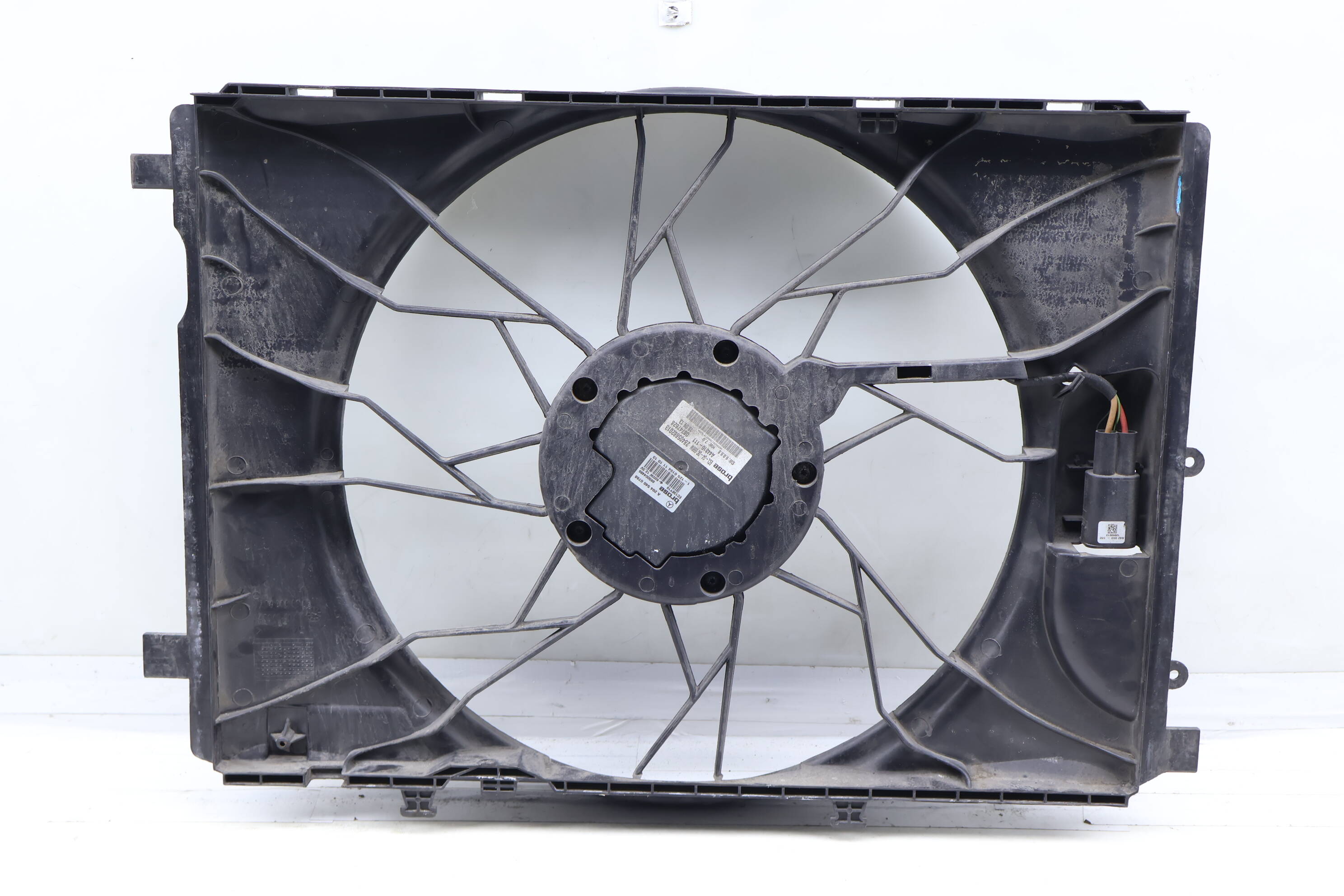 Radiator Electric Cooling Fan Housing / Cowl 2045000293