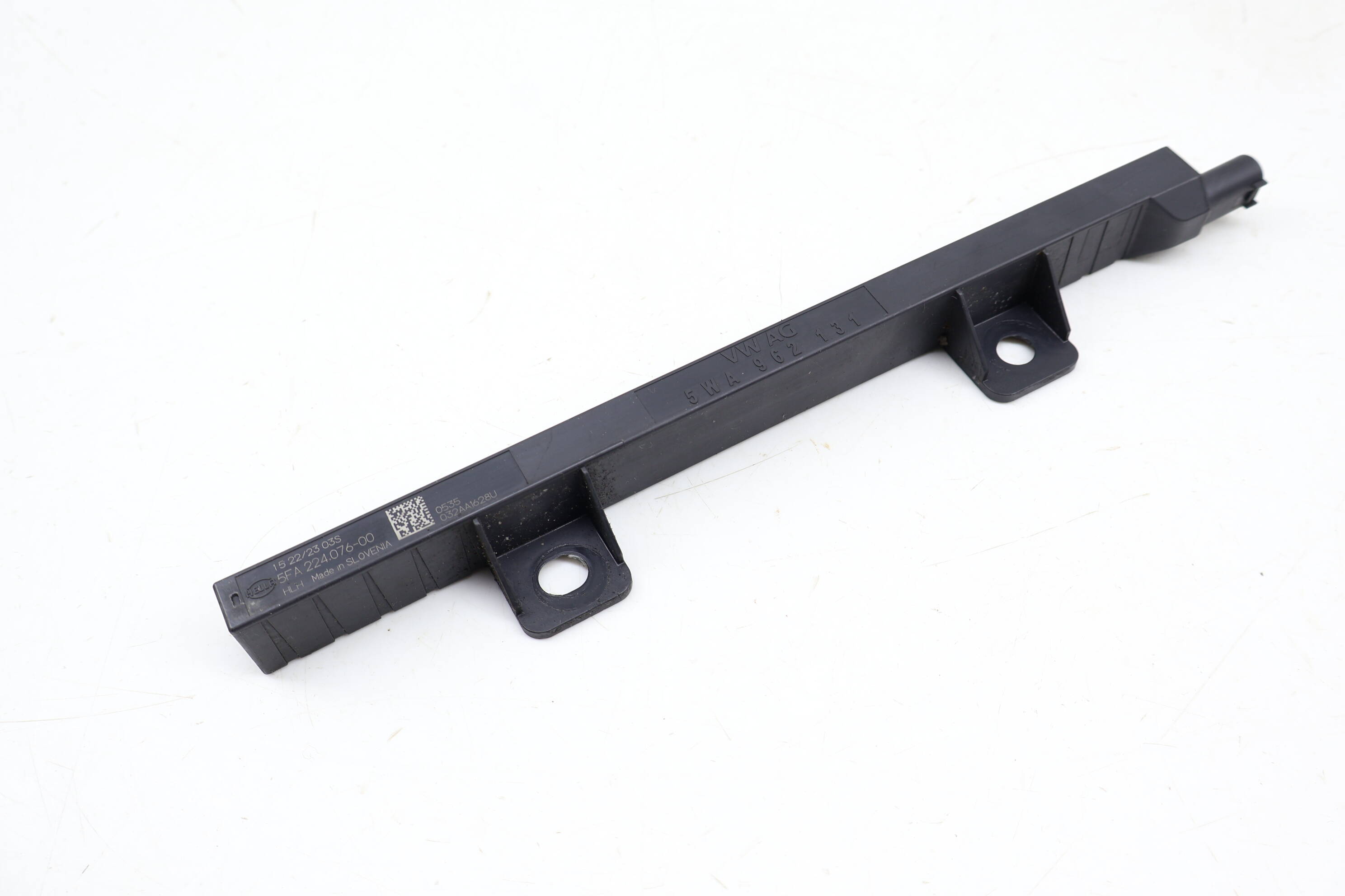 Kessy / Keyless Entry Antenna 5WA962131