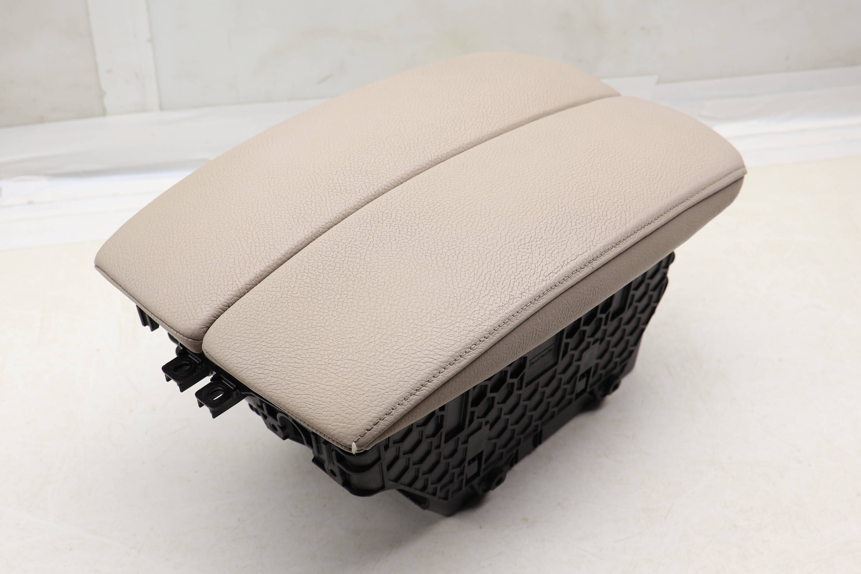 Center Console Armrest / Arm Rest