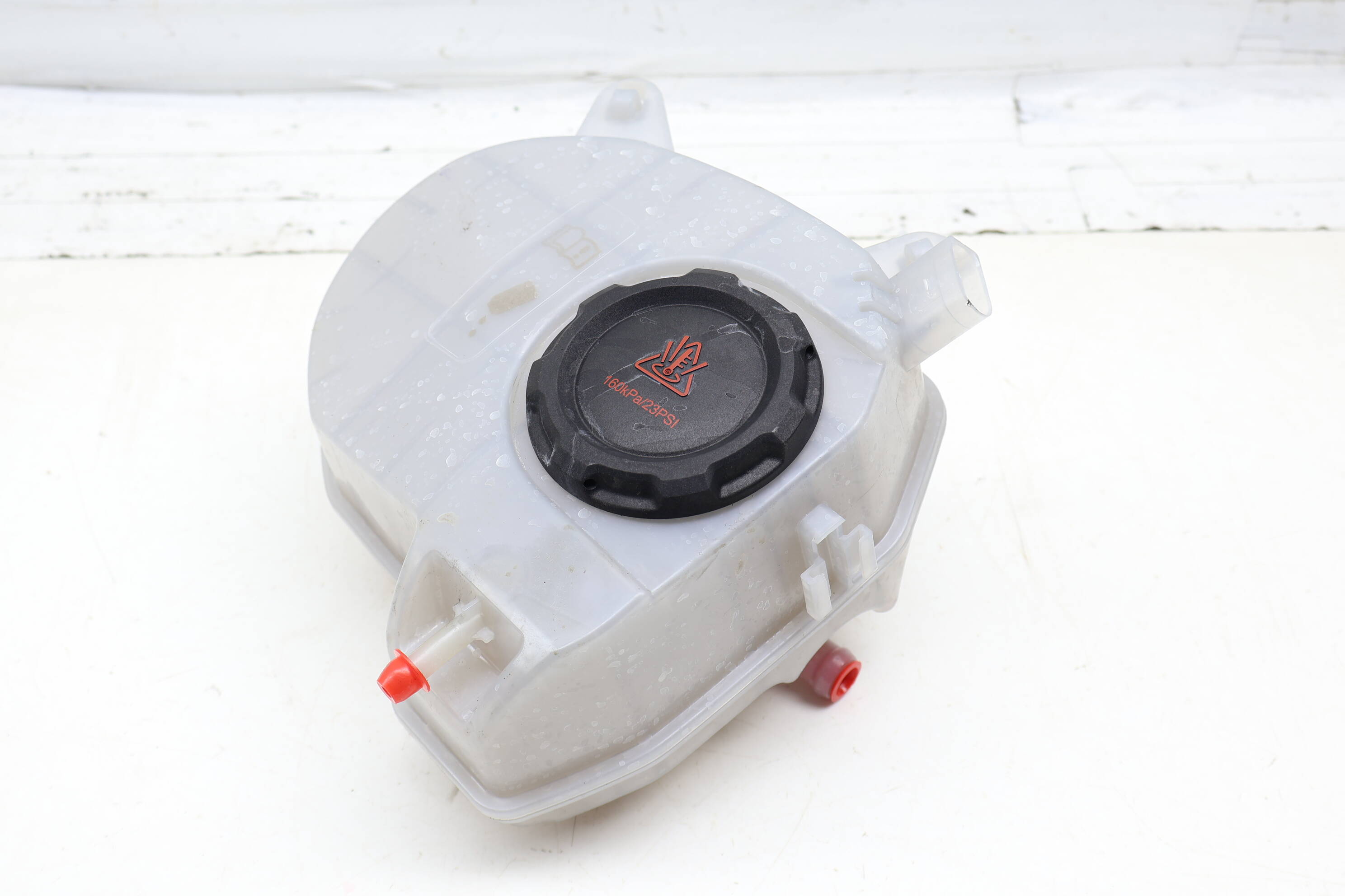 Coolant Reservoir / Tank / Bottle 5WA121407F