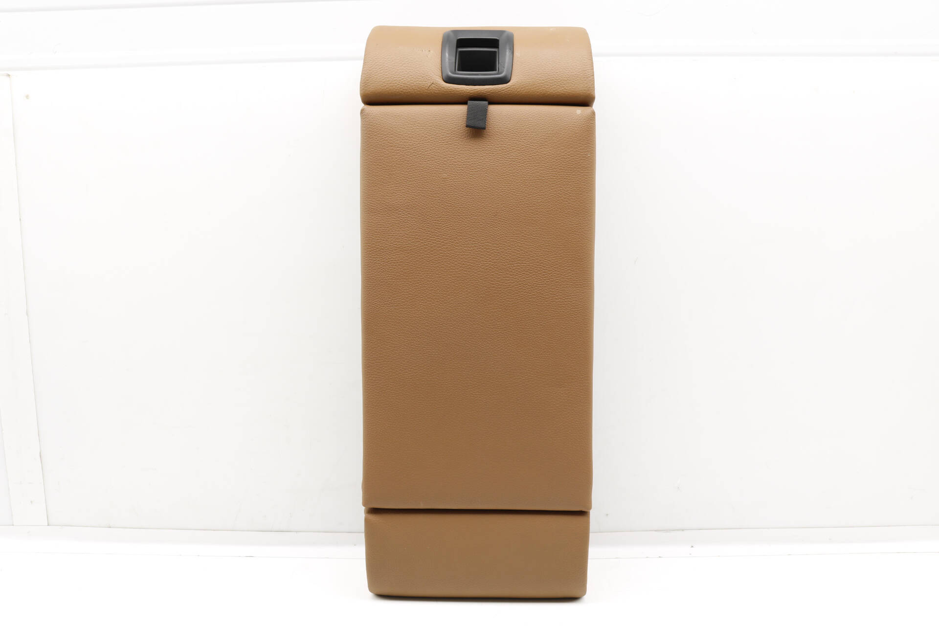 Seat&#x20;Armrest&#x20;&#x2F;&#x20;Arm&#x20;Rest&#x20;&#x28;Center&#x29;&#x20;52207309200