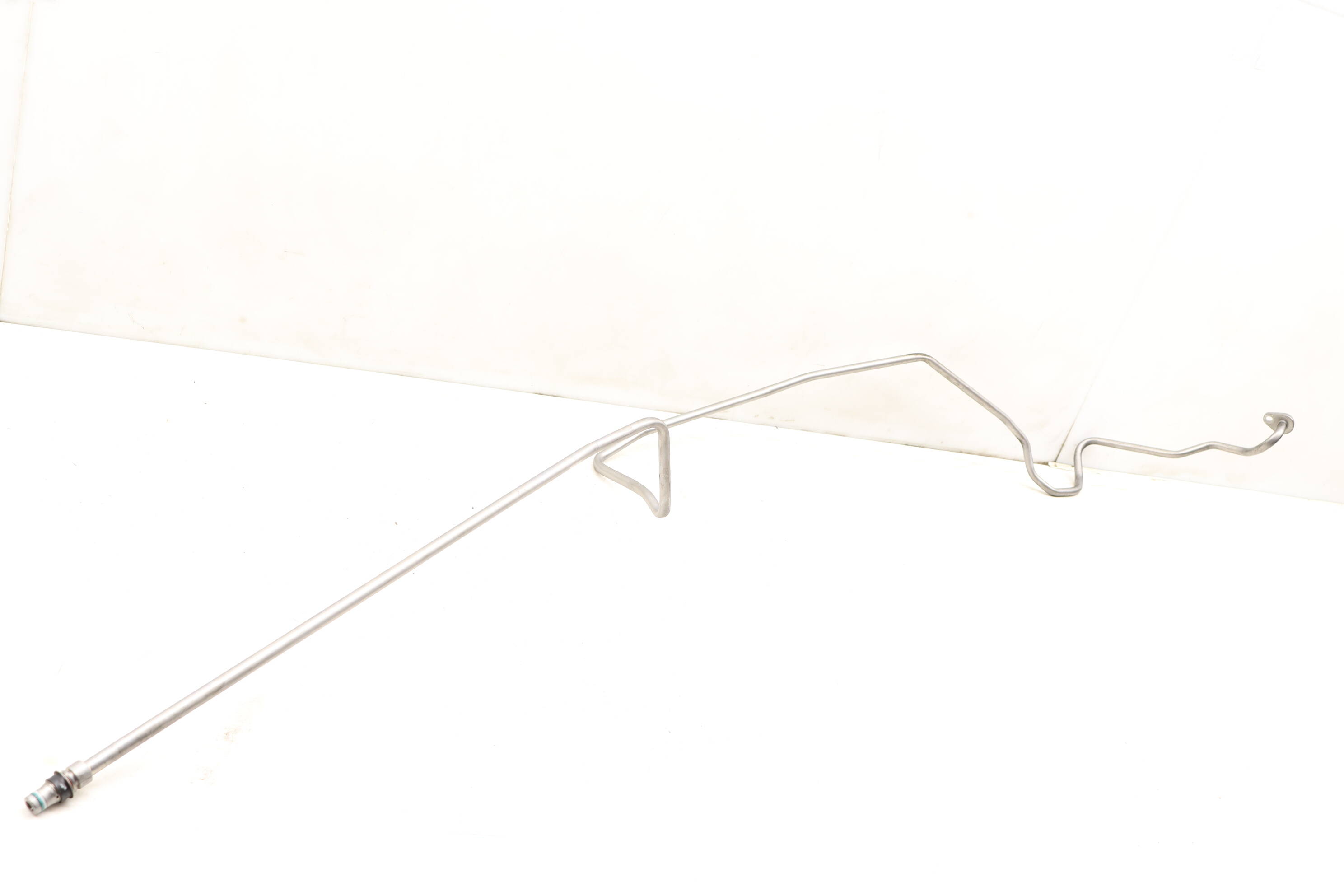 Abc&#x20;Suspension&#x20;Oil&#x20;Line&#x20;&#x2F;&#x20;Pipe&#x20;&#x28;Low&#x20;Pressure&#x29;&#x20;2223201653