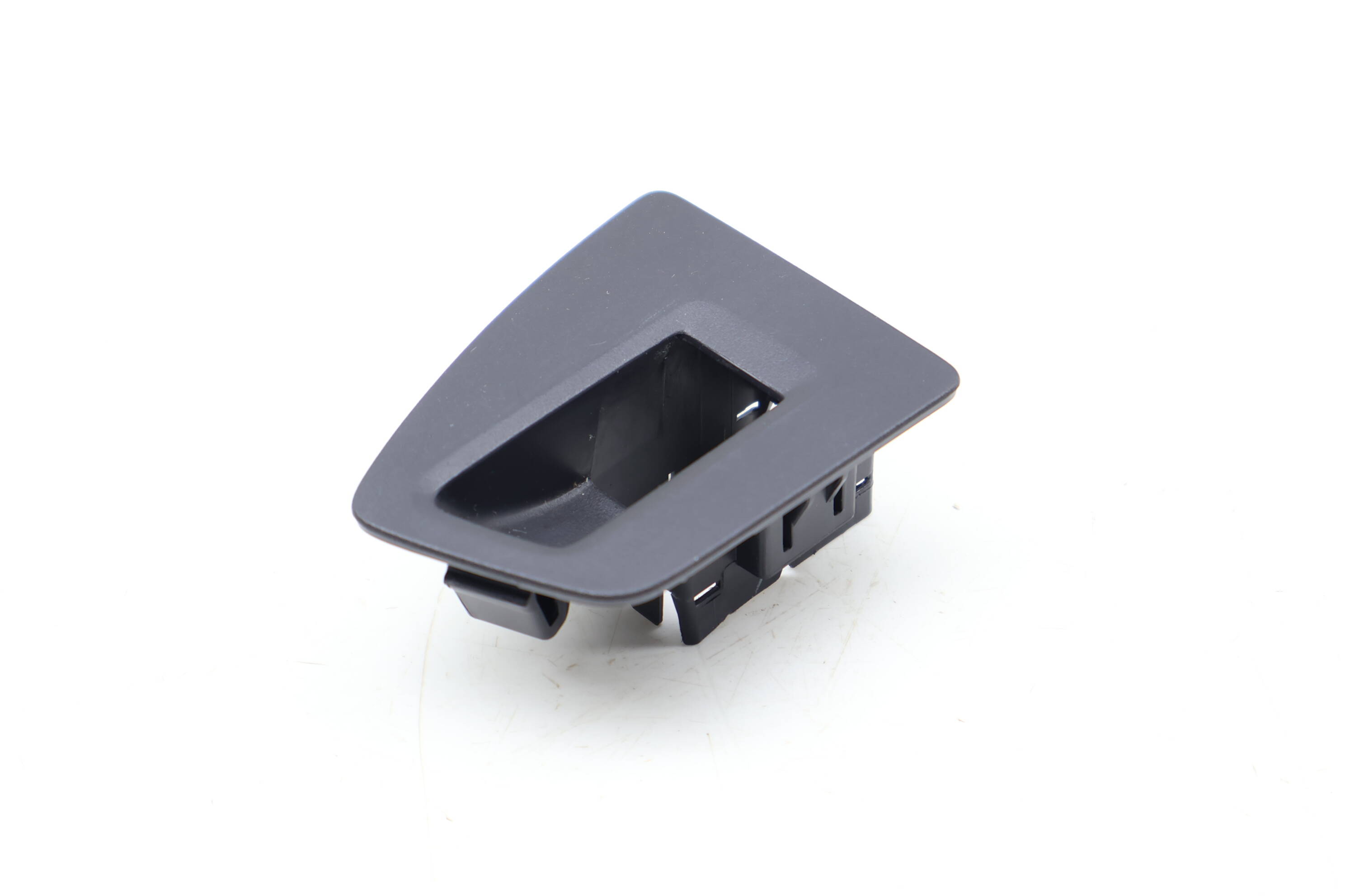 Window Switch Trim 3CN868346