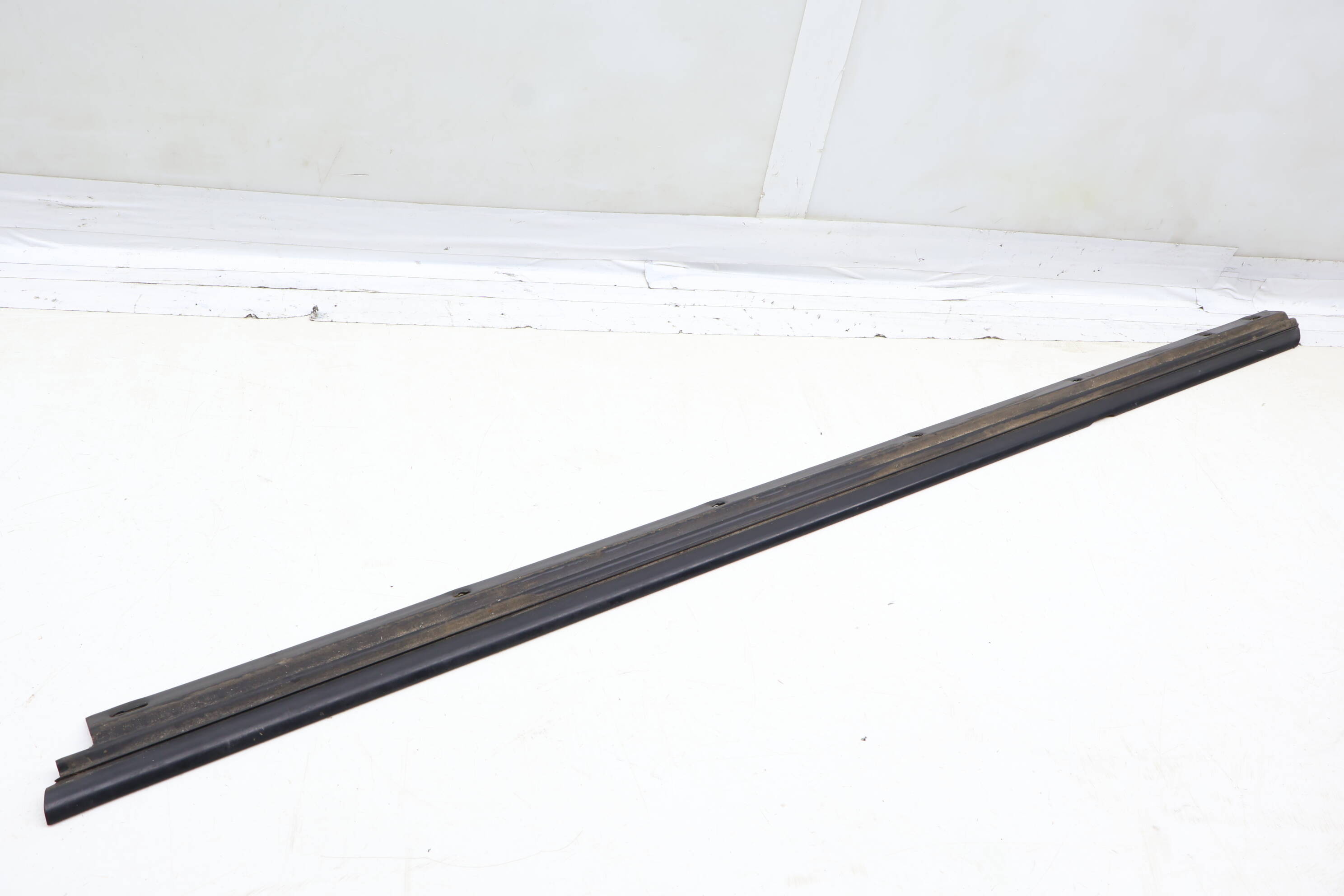 Outer Door Window Slot Seal / Trim 8N8837477A