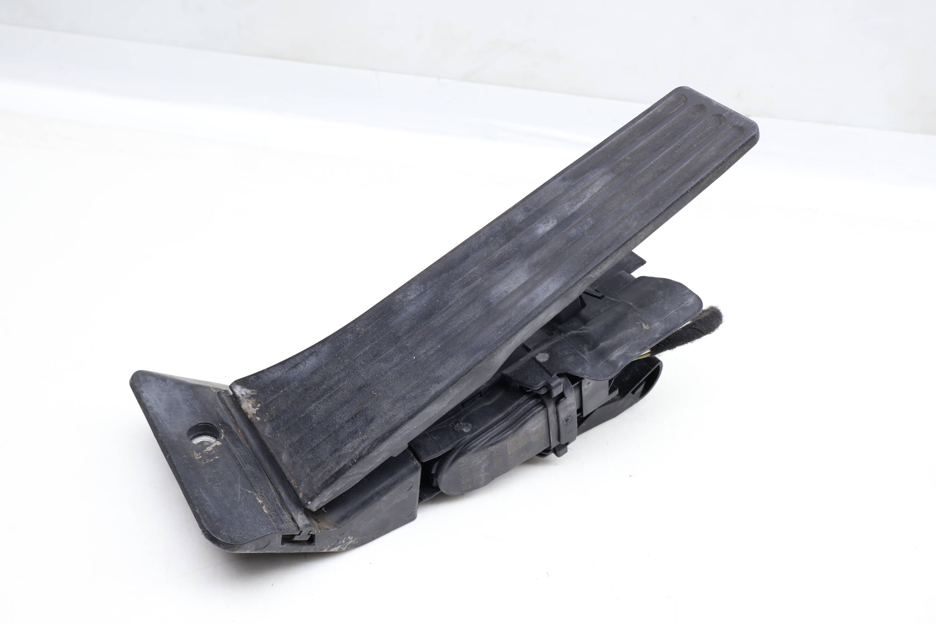 Gas&#x20;Pedal&#x20;&#x2F;&#x20;Accelerator&#x20;Module&#x20;35426853176