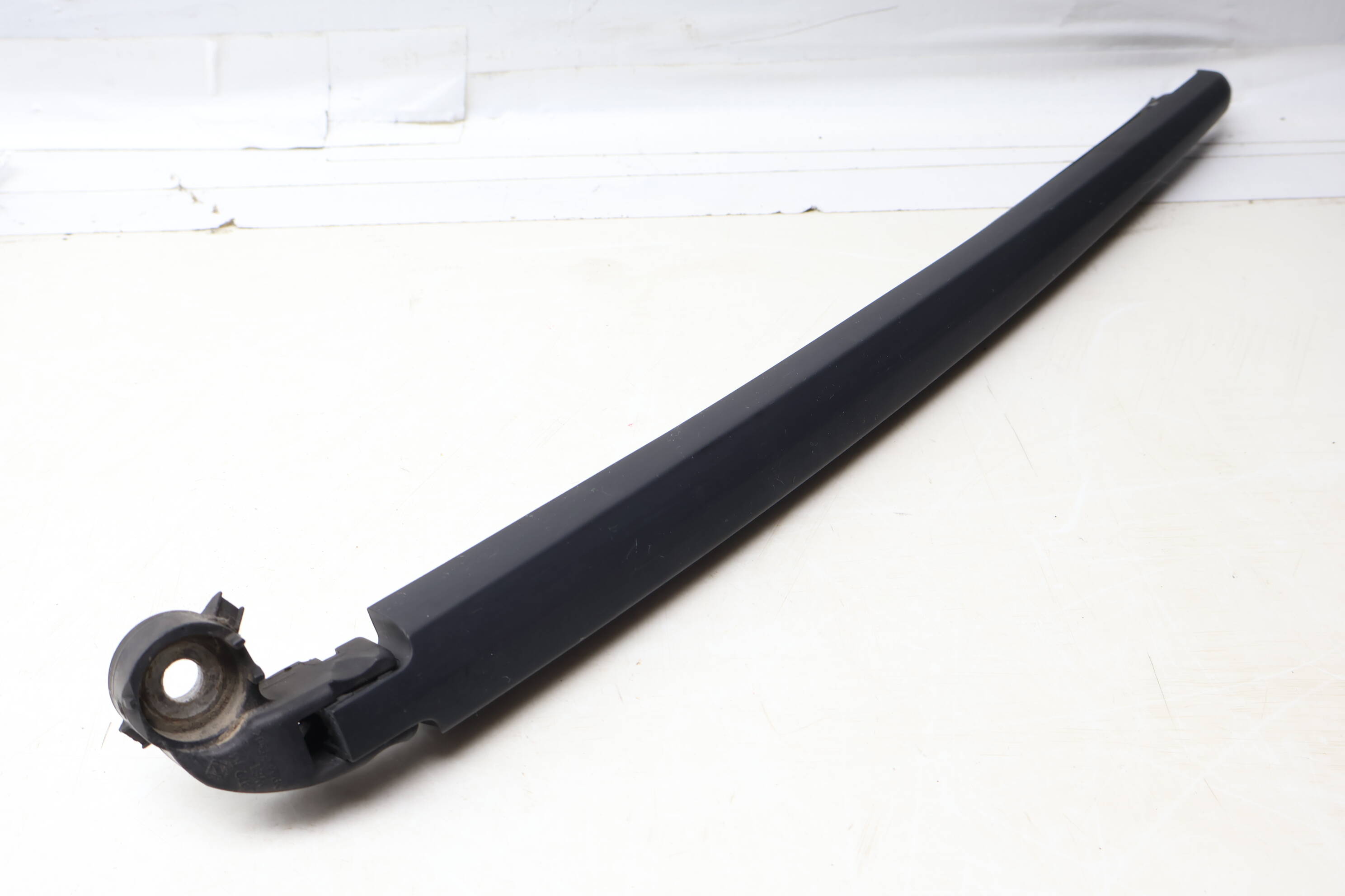 Hatch Glass Wiper Arm 4L0955407