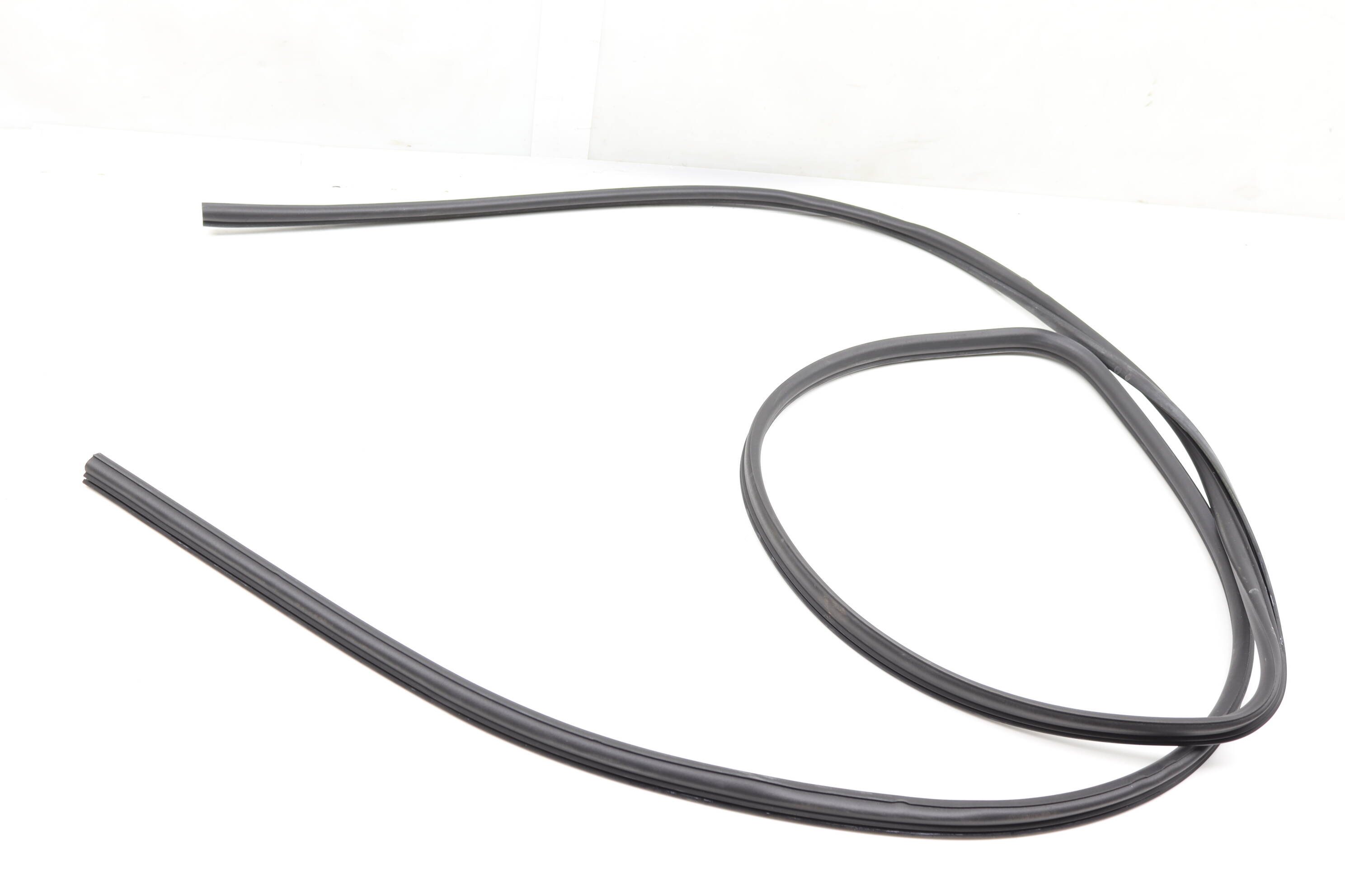 Inner Sun Roof Seal / Weather Stripping 95B877439