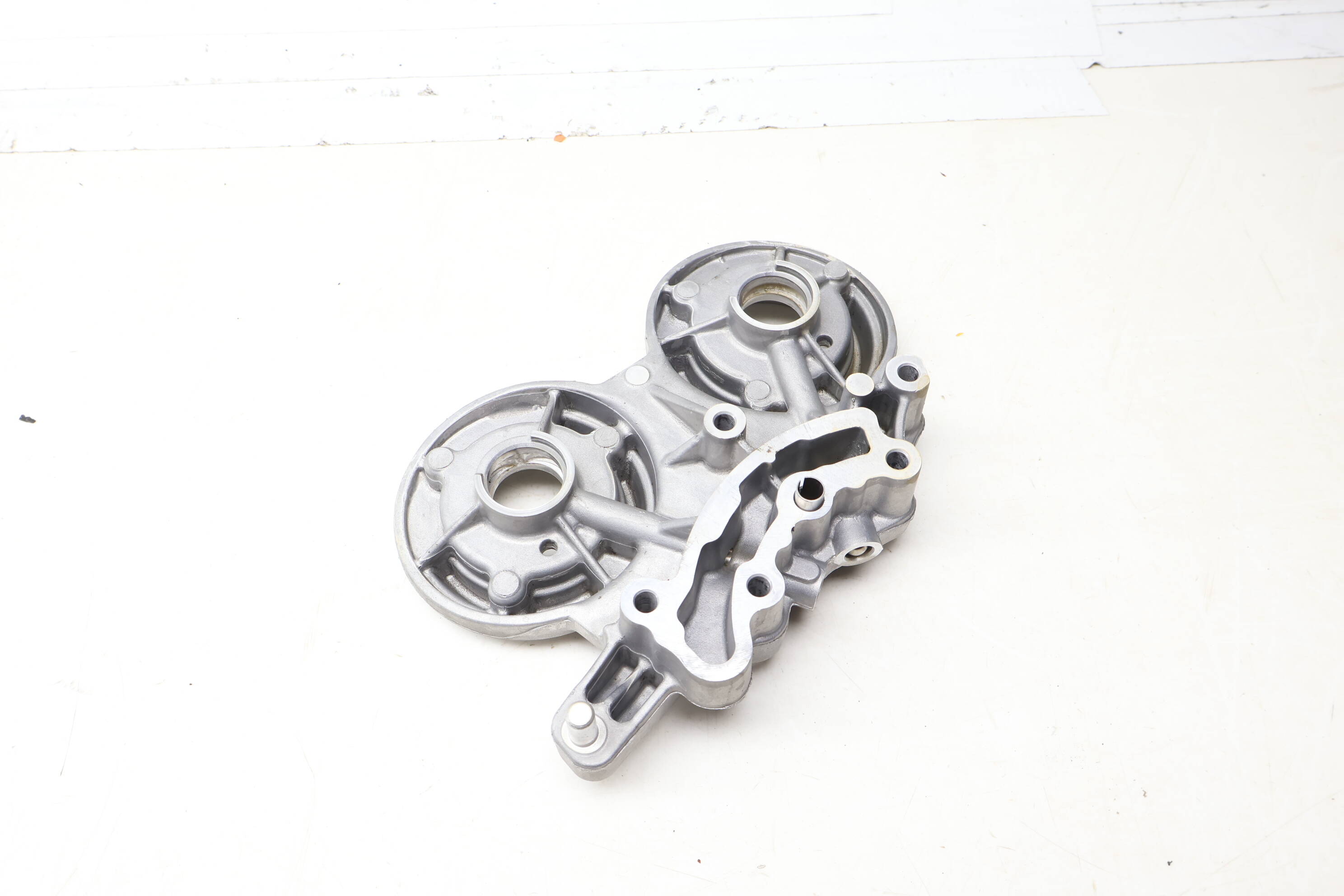 Cam Bracket / Camshaft Bridge 06L103166F