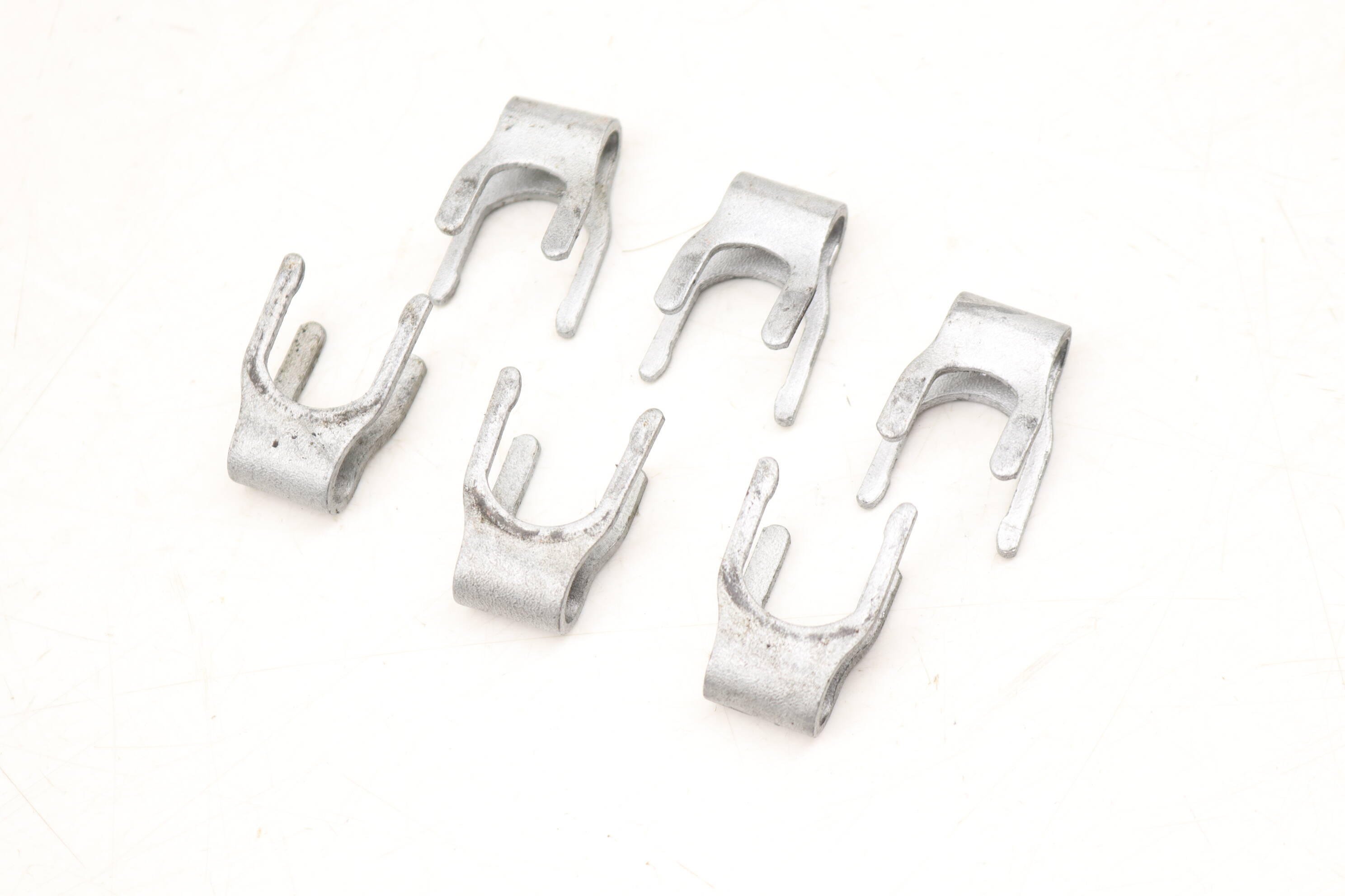 Fuel Injector Clip / Clamp Set (6) 2760720143