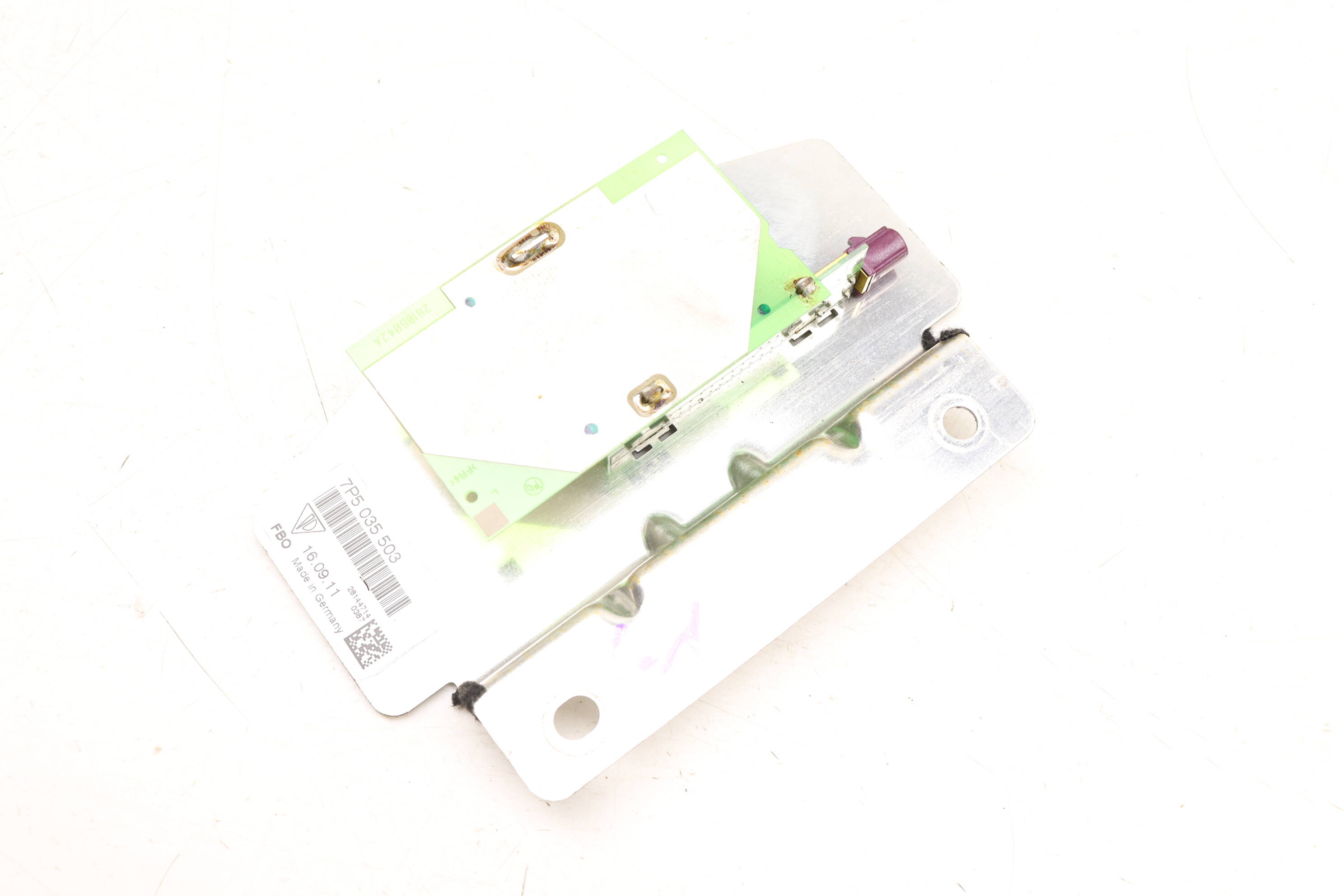 Antenna Booster 7P5035503 95864710600