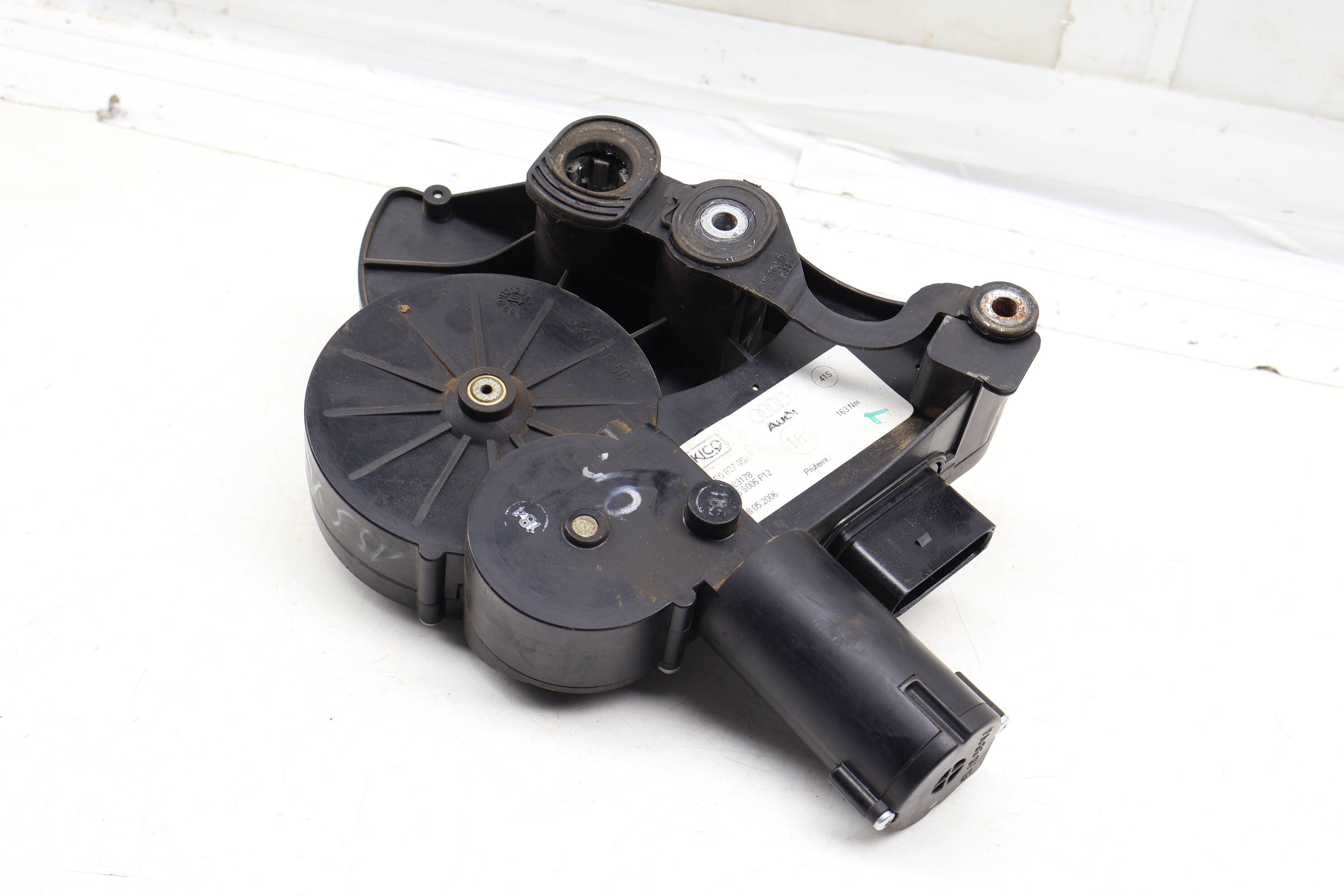 Trunk Lid Motor / Drive Unit 4E0827852E