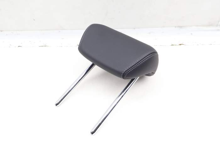 Headrest / Head Rest 52207479737 main product photo