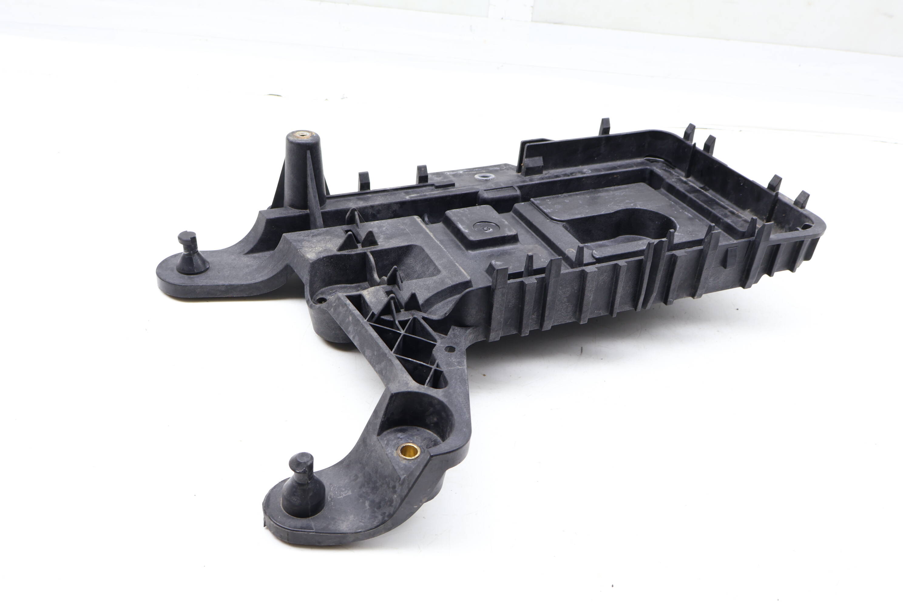 Battery Tray 1K0915333H