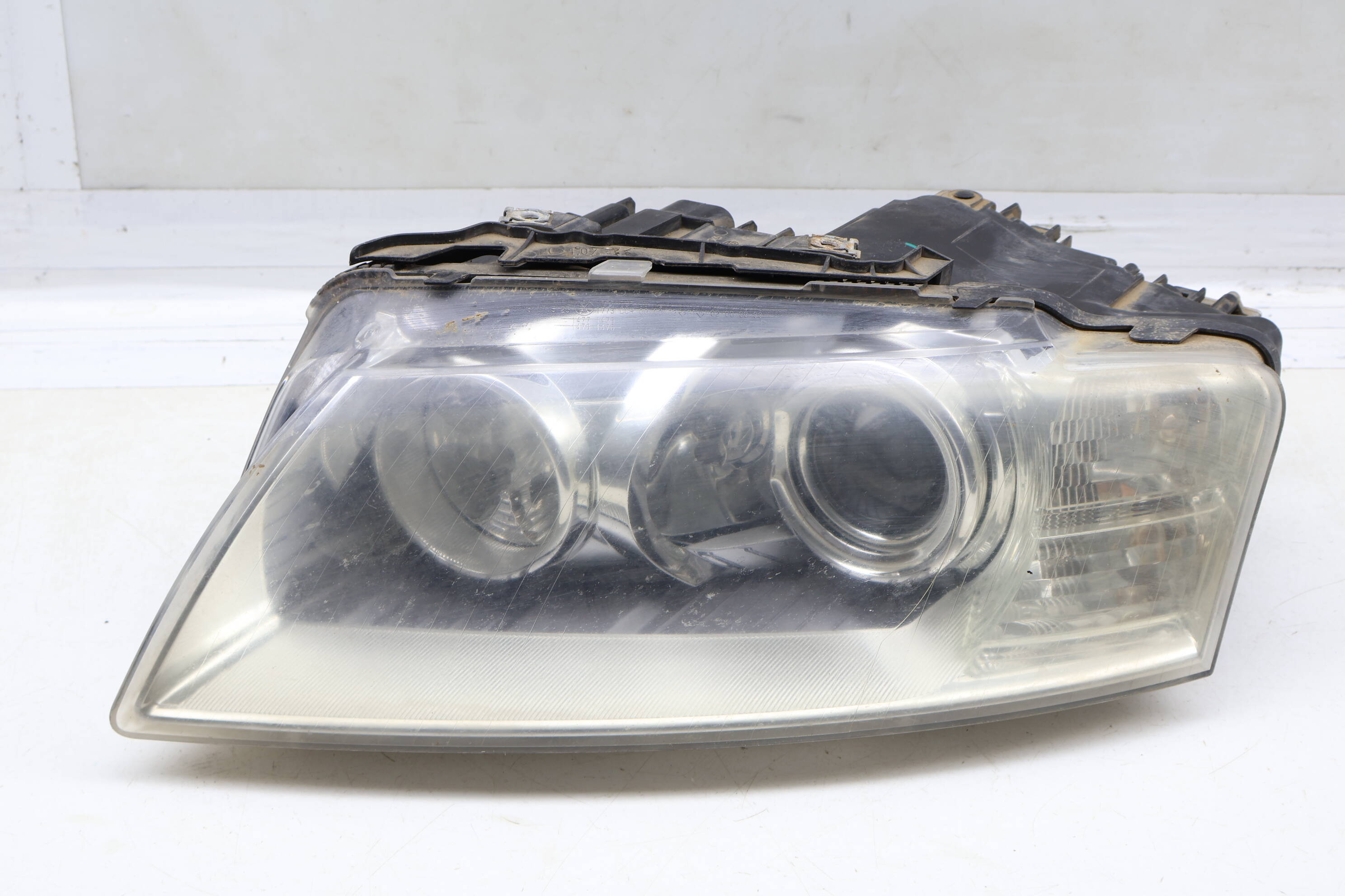 Hid Xenon Headlight / Headlamp 4E0941003AG
