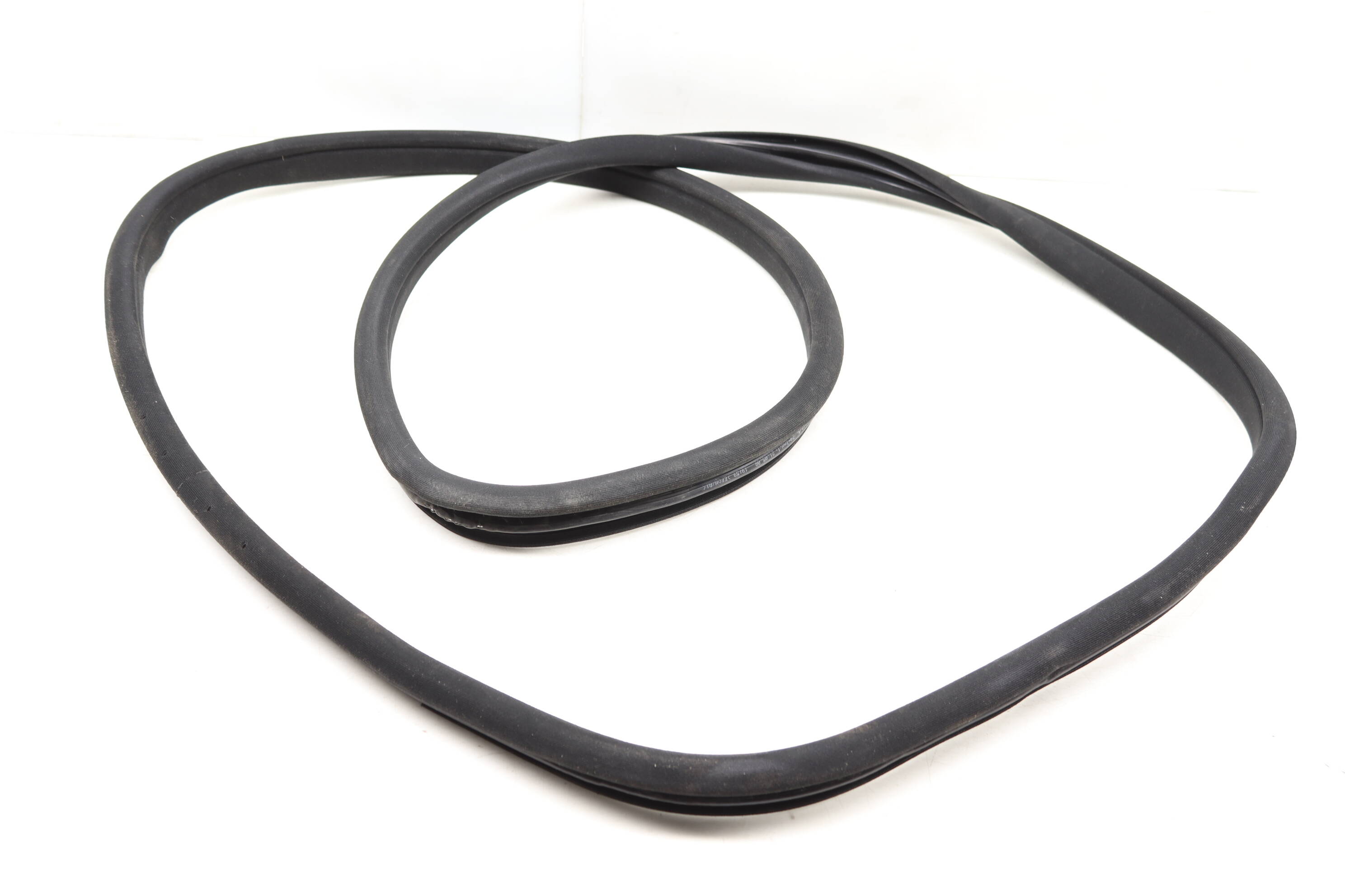 Door Seal / Weather Stripping 2046971051