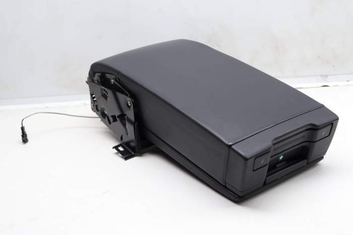 Center Armrest / Cup Holder 4E0885926F main product photo