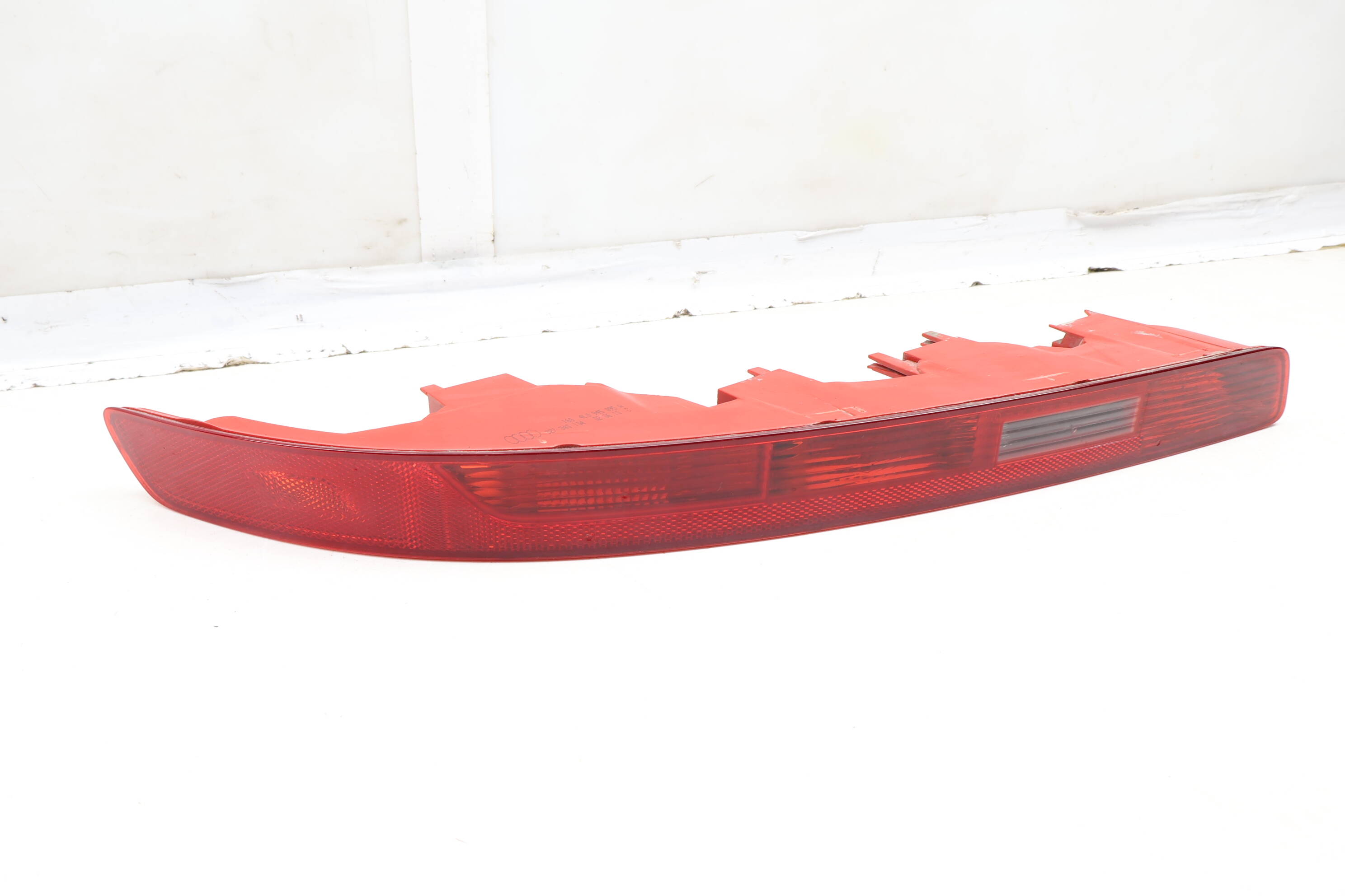 Lower Tail Light / Lamp 4L0945095A