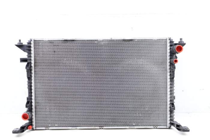 Radiator 4G0121251E main product photo