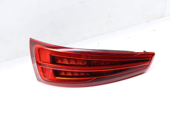 Led Tail Light / Lamp 8U0945093AB main product photo