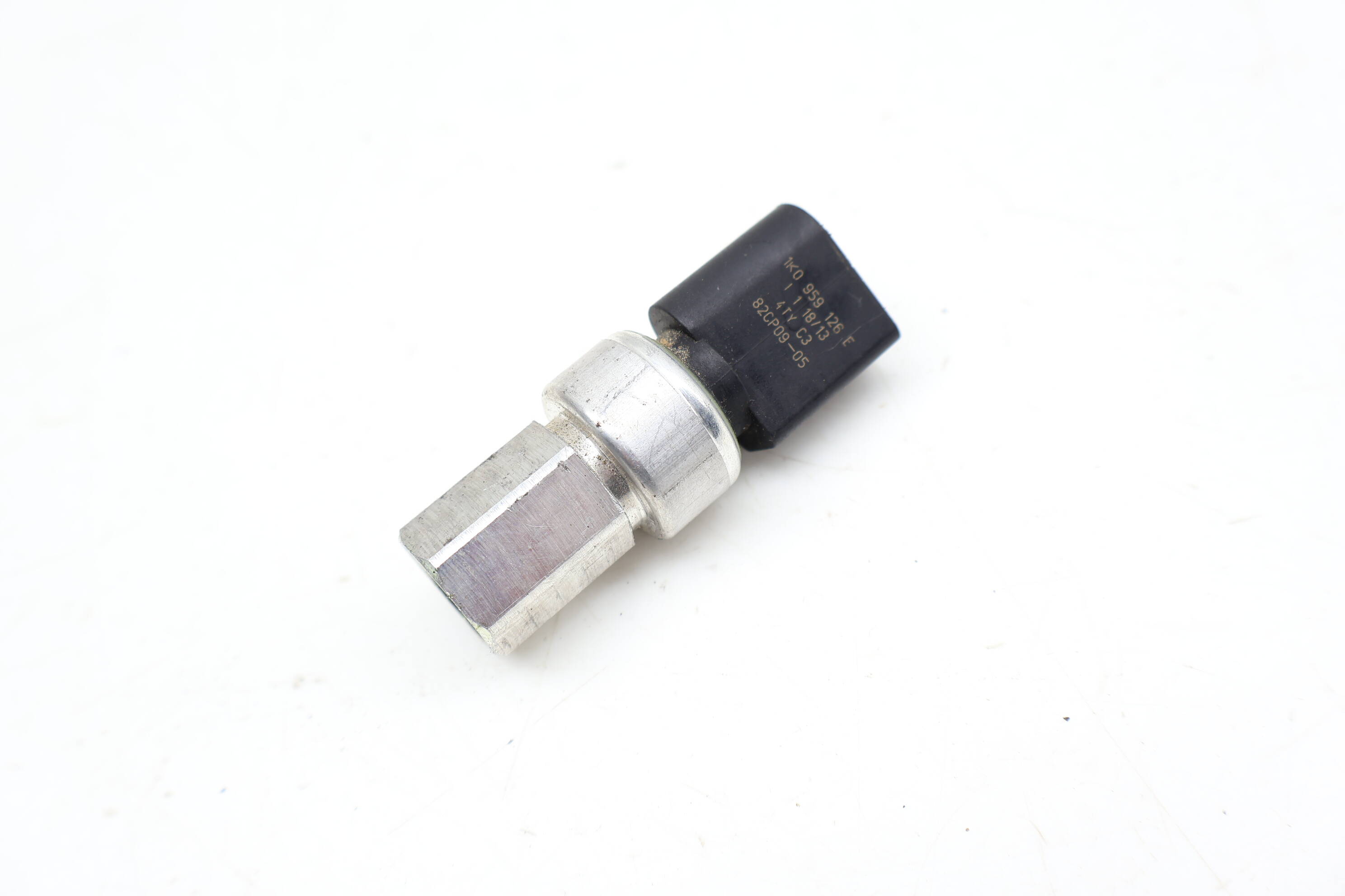 Ac Pressure Switch / Sensor 1K0959126E 95561313703