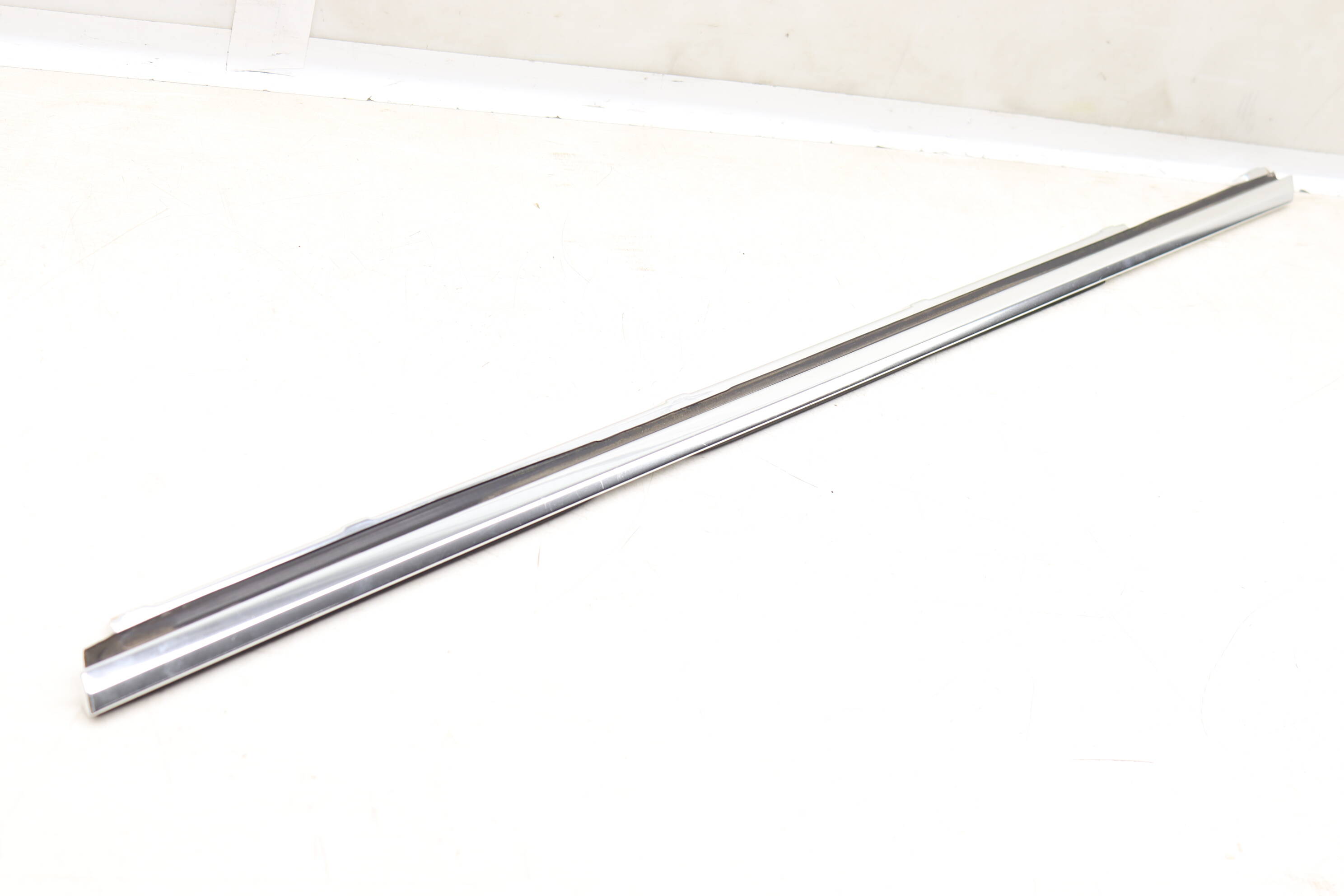 Outer Door Window Slot Seal / Trim 97053715500