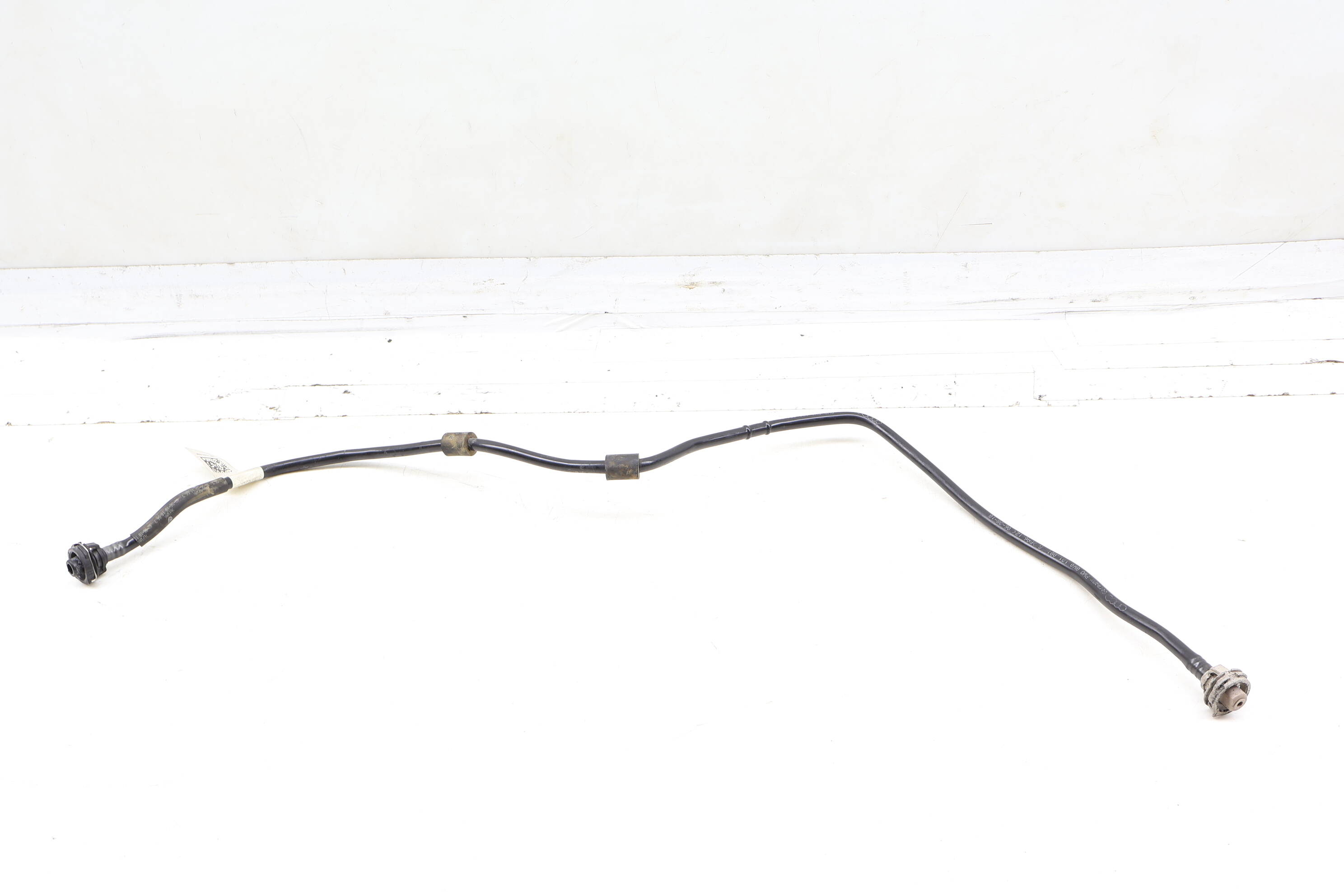 Coolant Breather Line / Tube 8W0121081DA