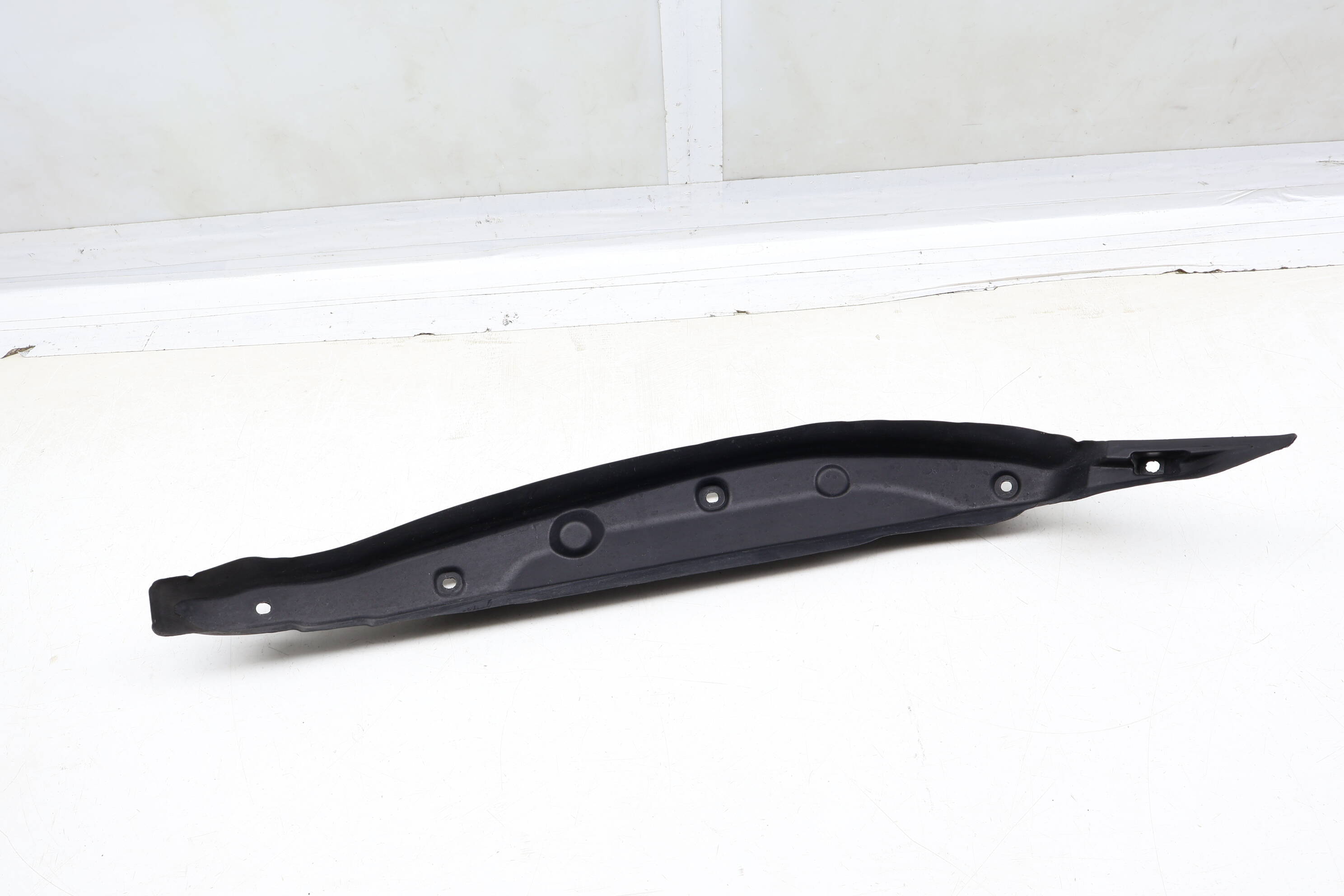 Fender Trim / Cover 2218890525