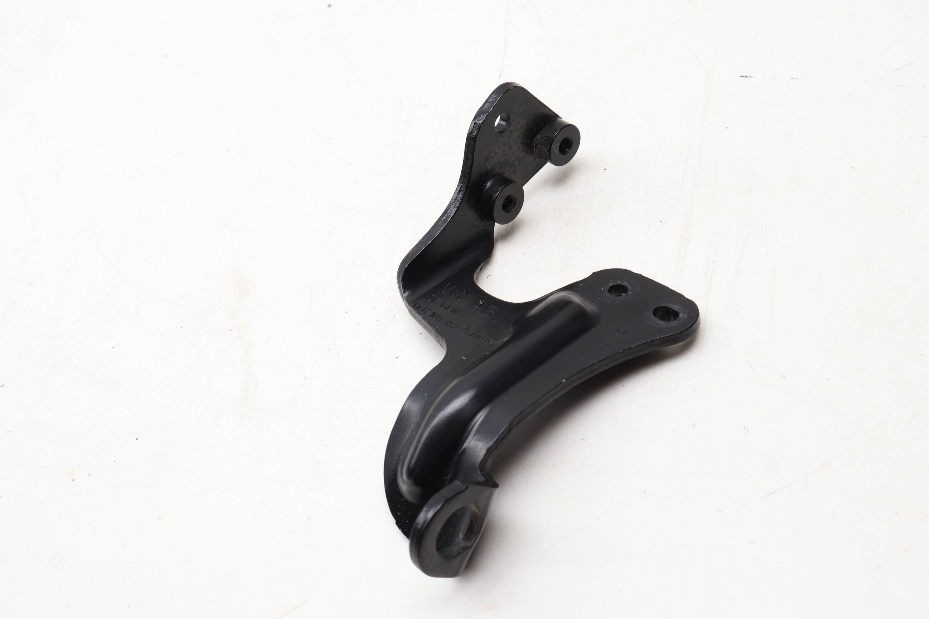 Engine Lifting Mount / Bracket 06K103392A