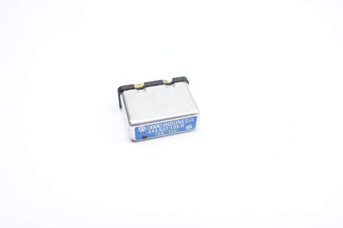 Thermal Fuse / Relay (15 Amp) 443937105B main product photo