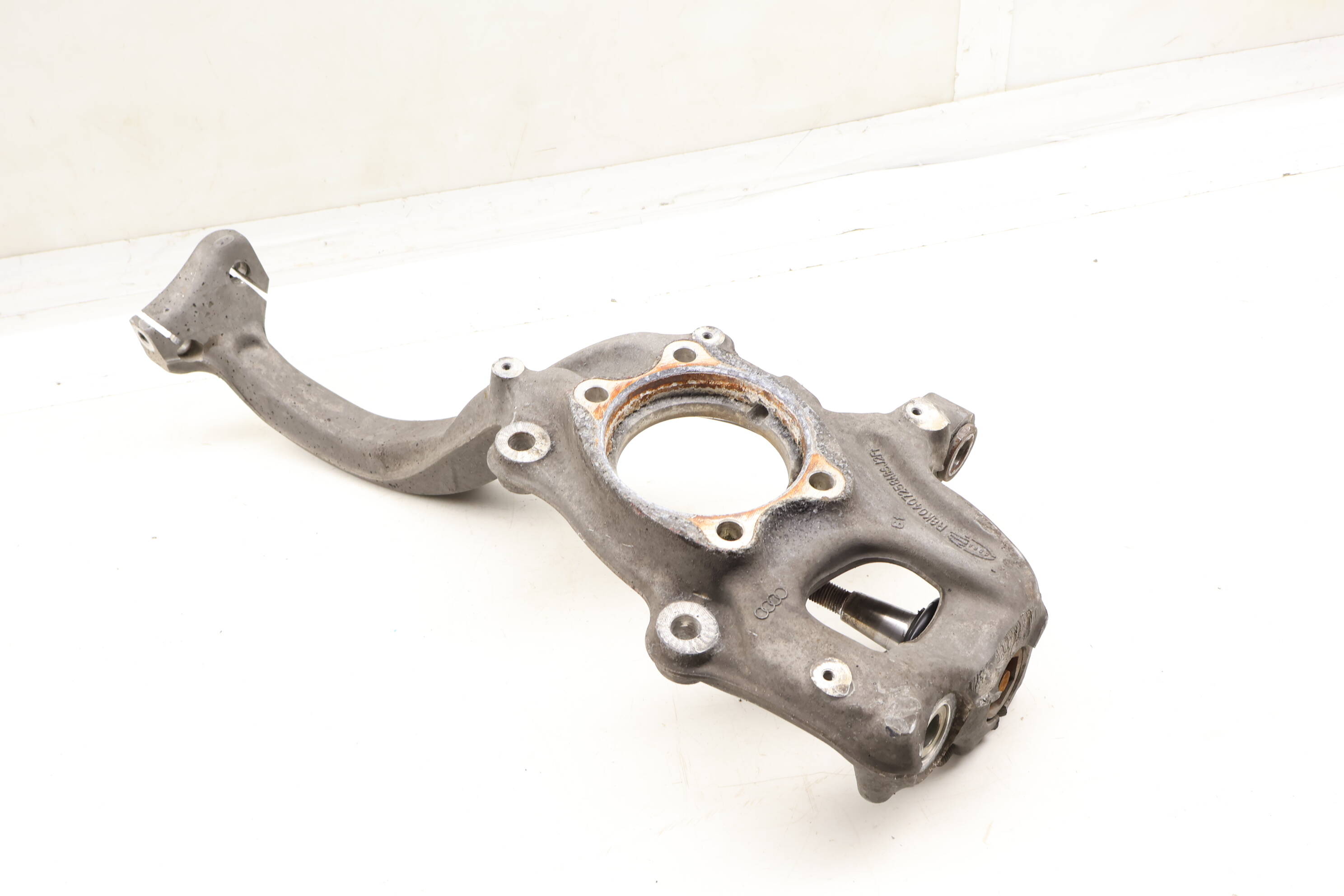 Spindle Knuckle / Wheel Bearing Housing 4G0407242C