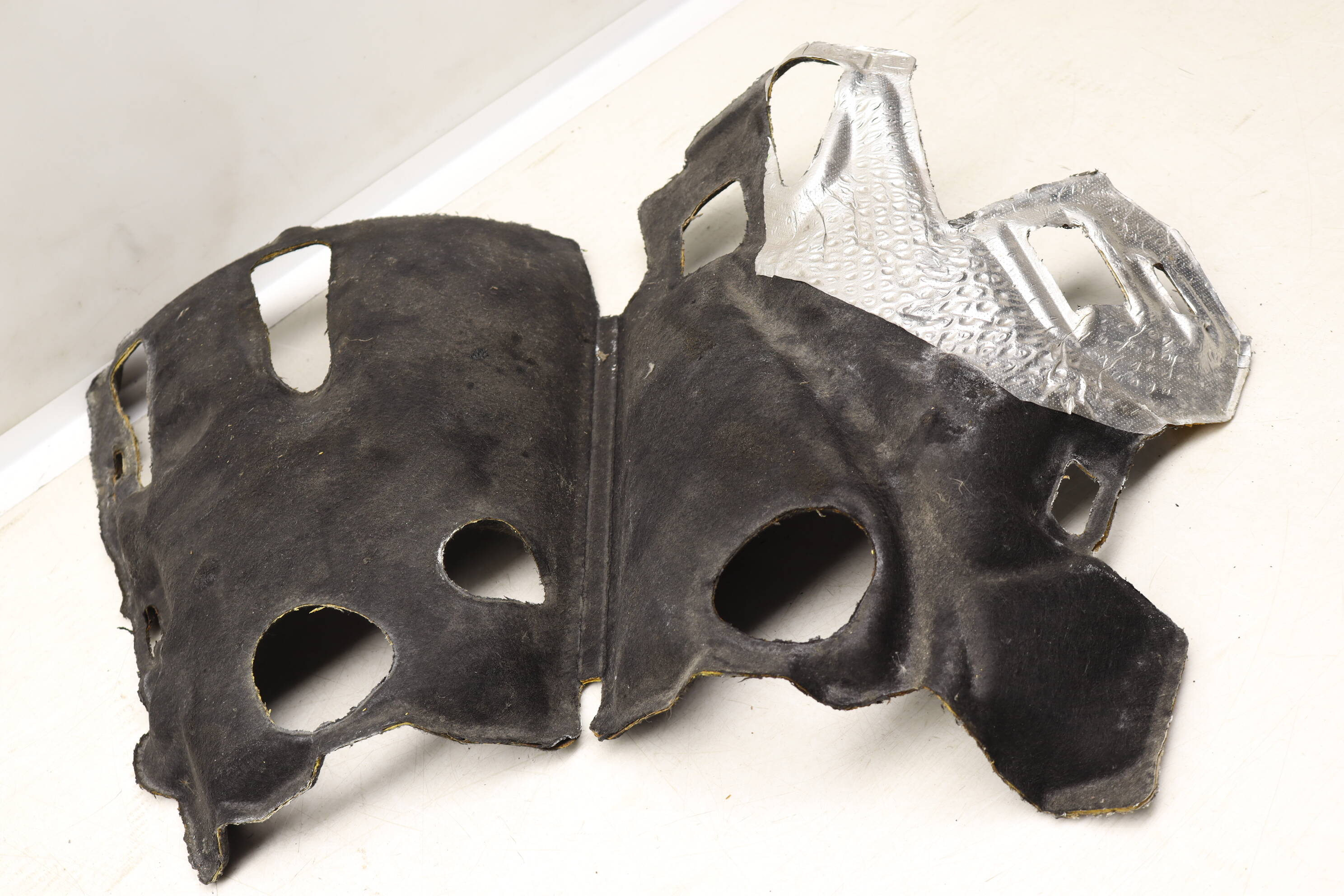 Transmission Sound Absorber / Cover 24008632114