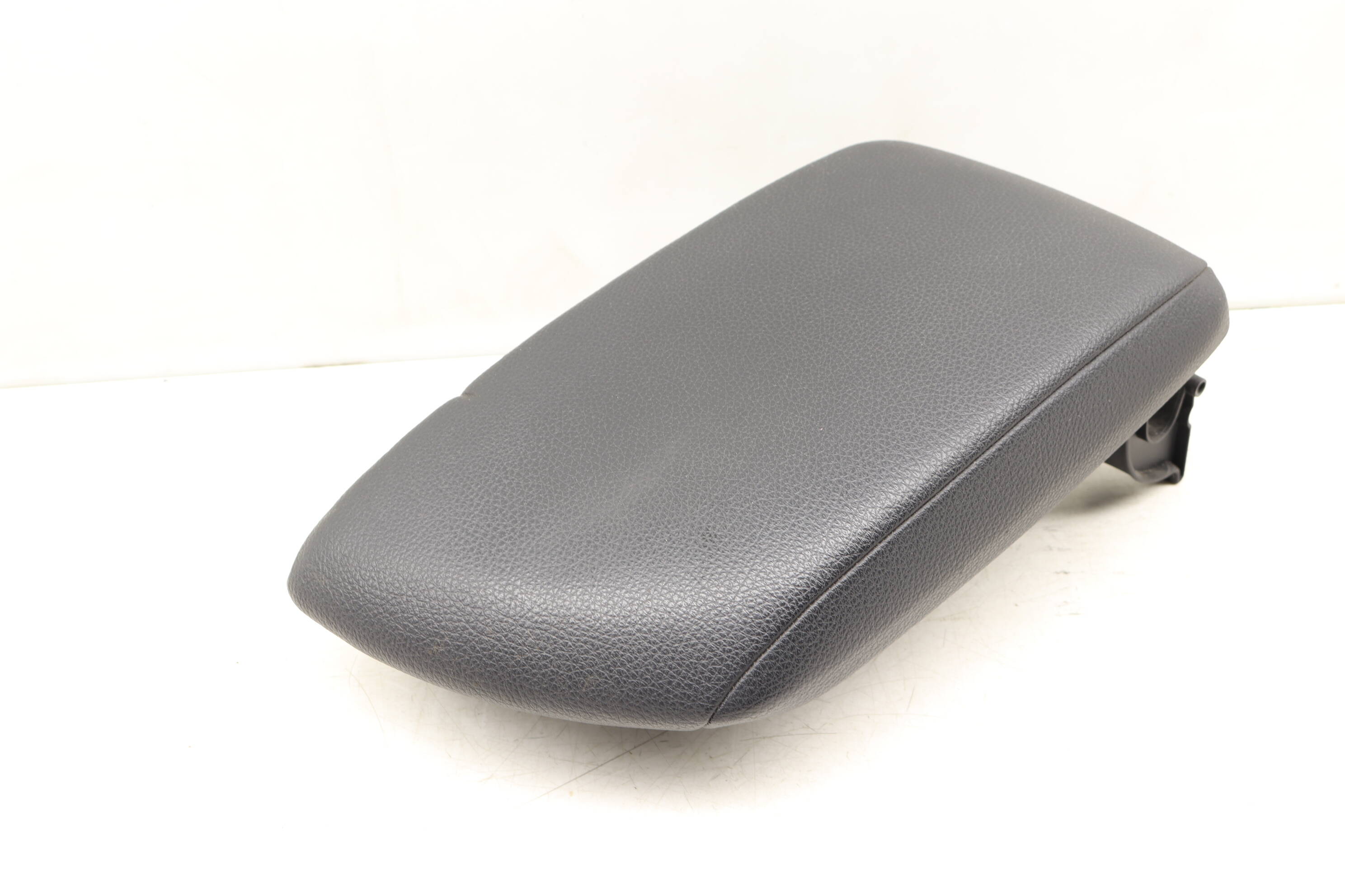 Armrest / Arm Rest 51169230137