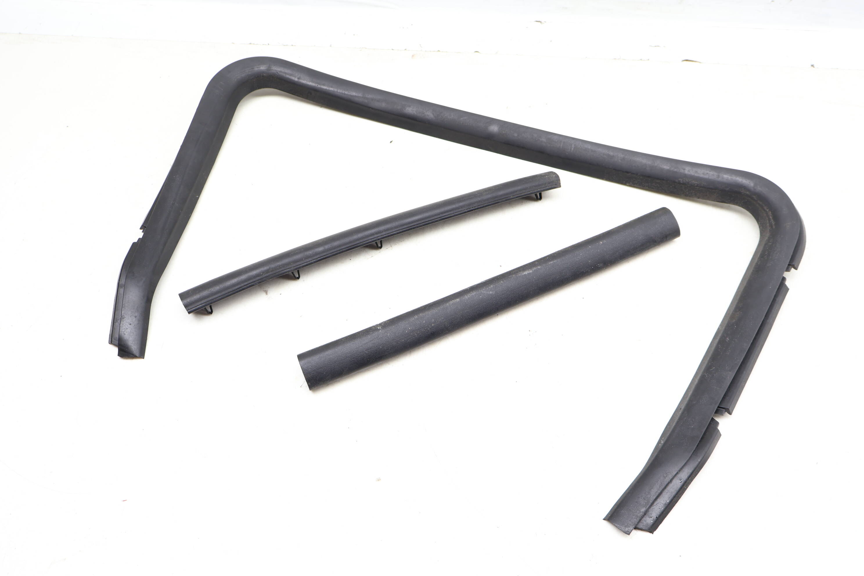 Engine Hood Seal / Weather Stripping Set