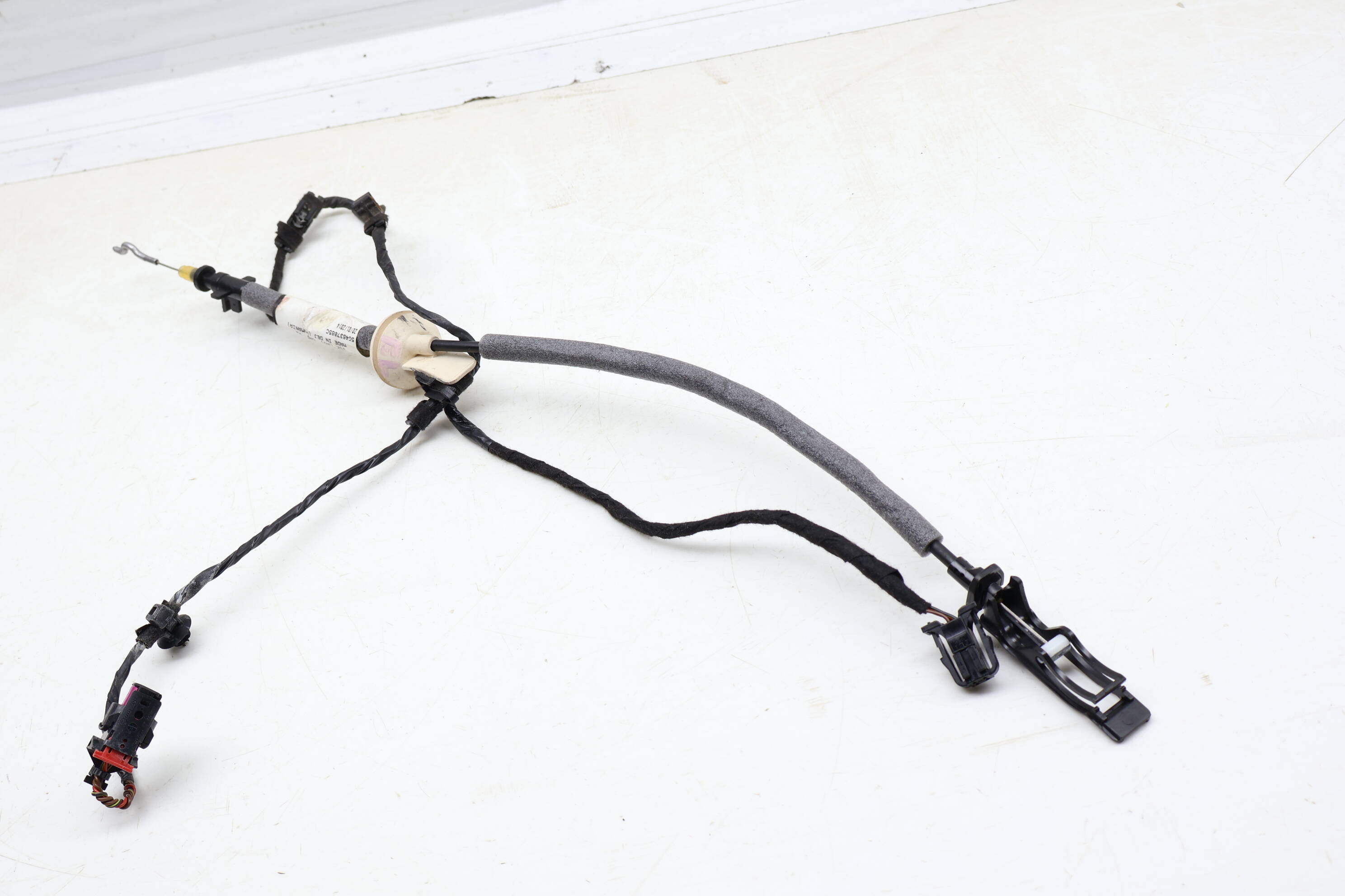 Interior Door Handle Release / Bowden Cable 5G4837085C