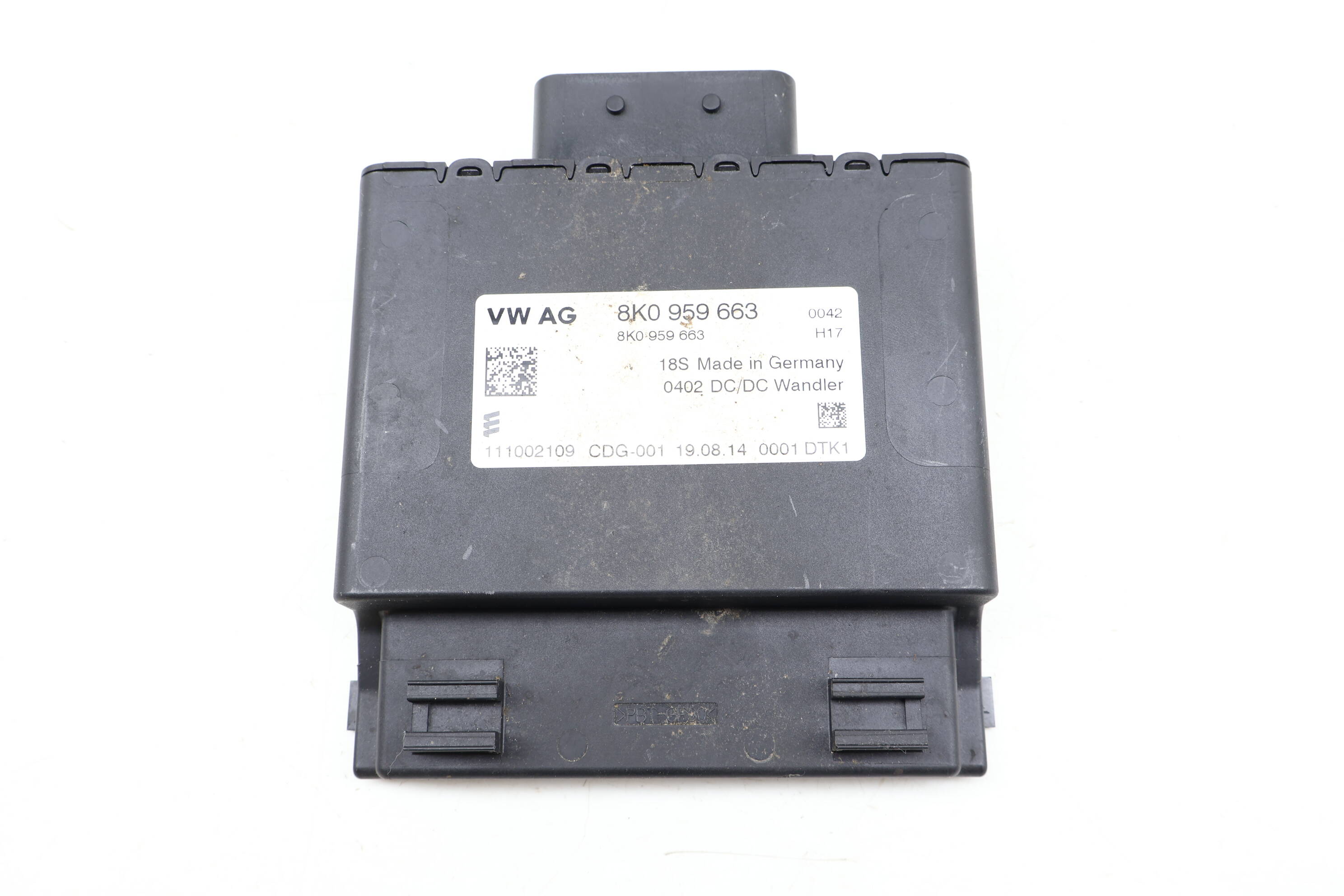 Voltage Stabilizer Control Module 8K0959663