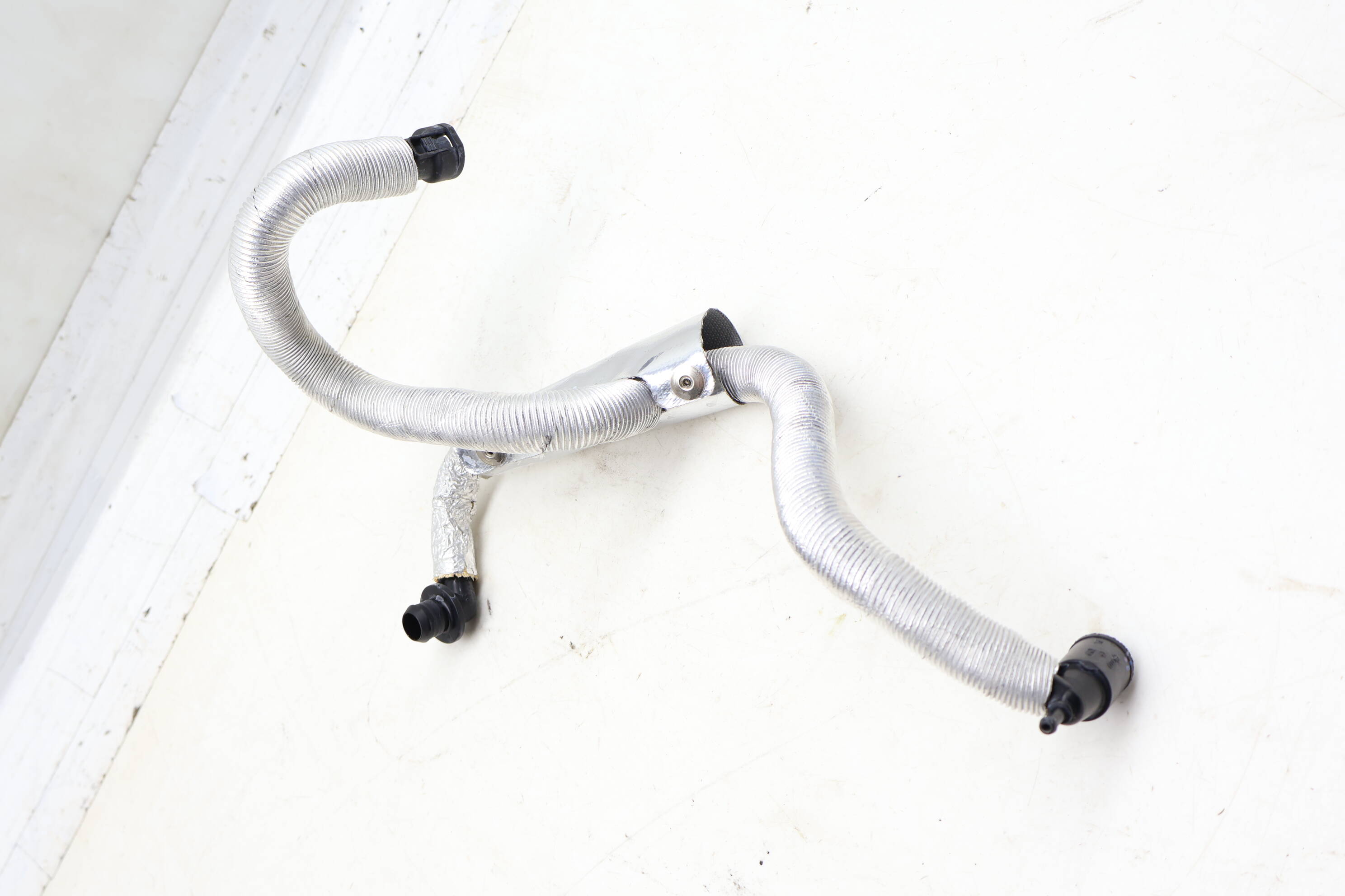 Brake Vacuum Line / Tube 7P5611931J 95835557902