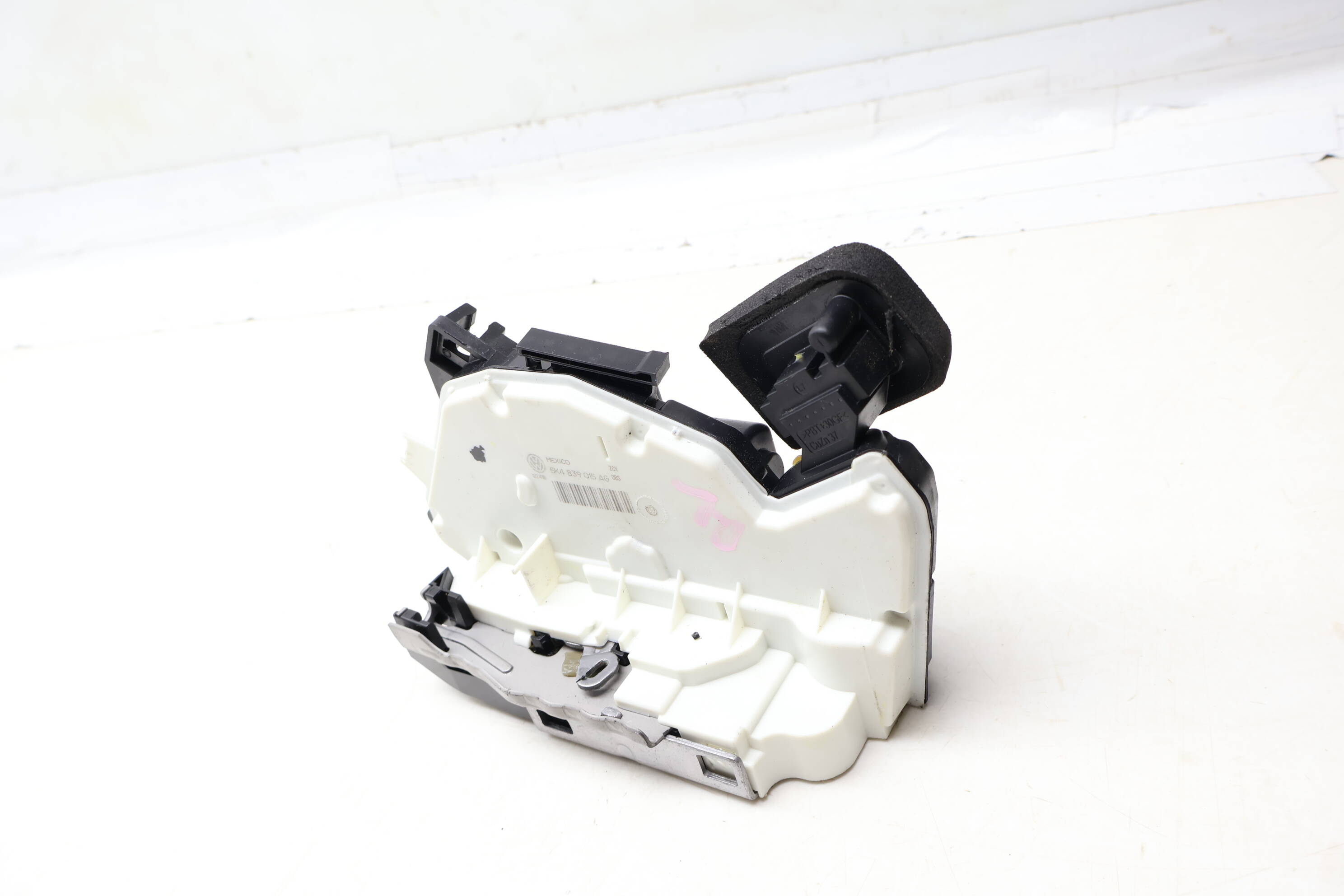 Door Latch / Lock Actuator 5K4839015AG