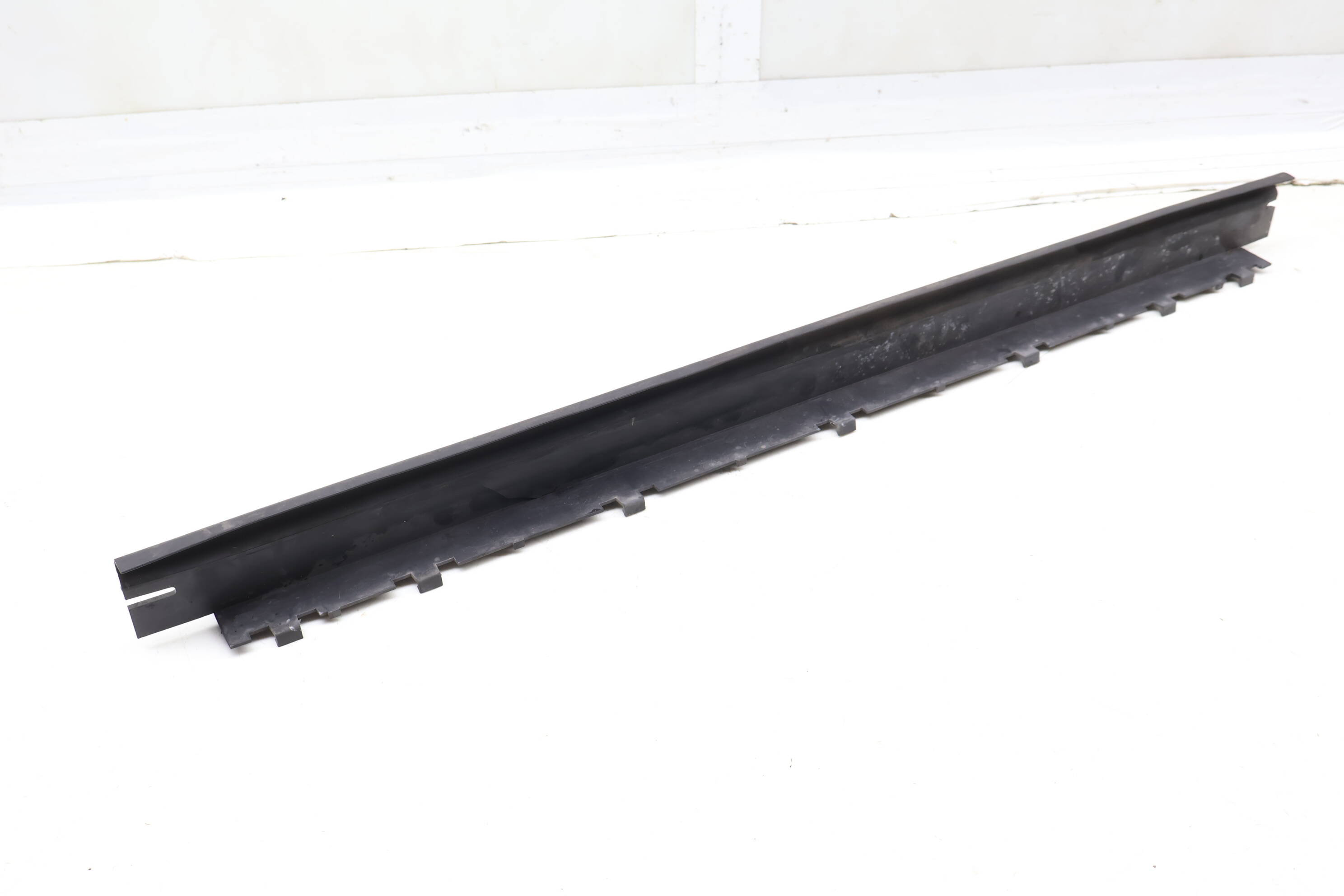 Radiator Seal / Gasket (Lower) 8R0121331C