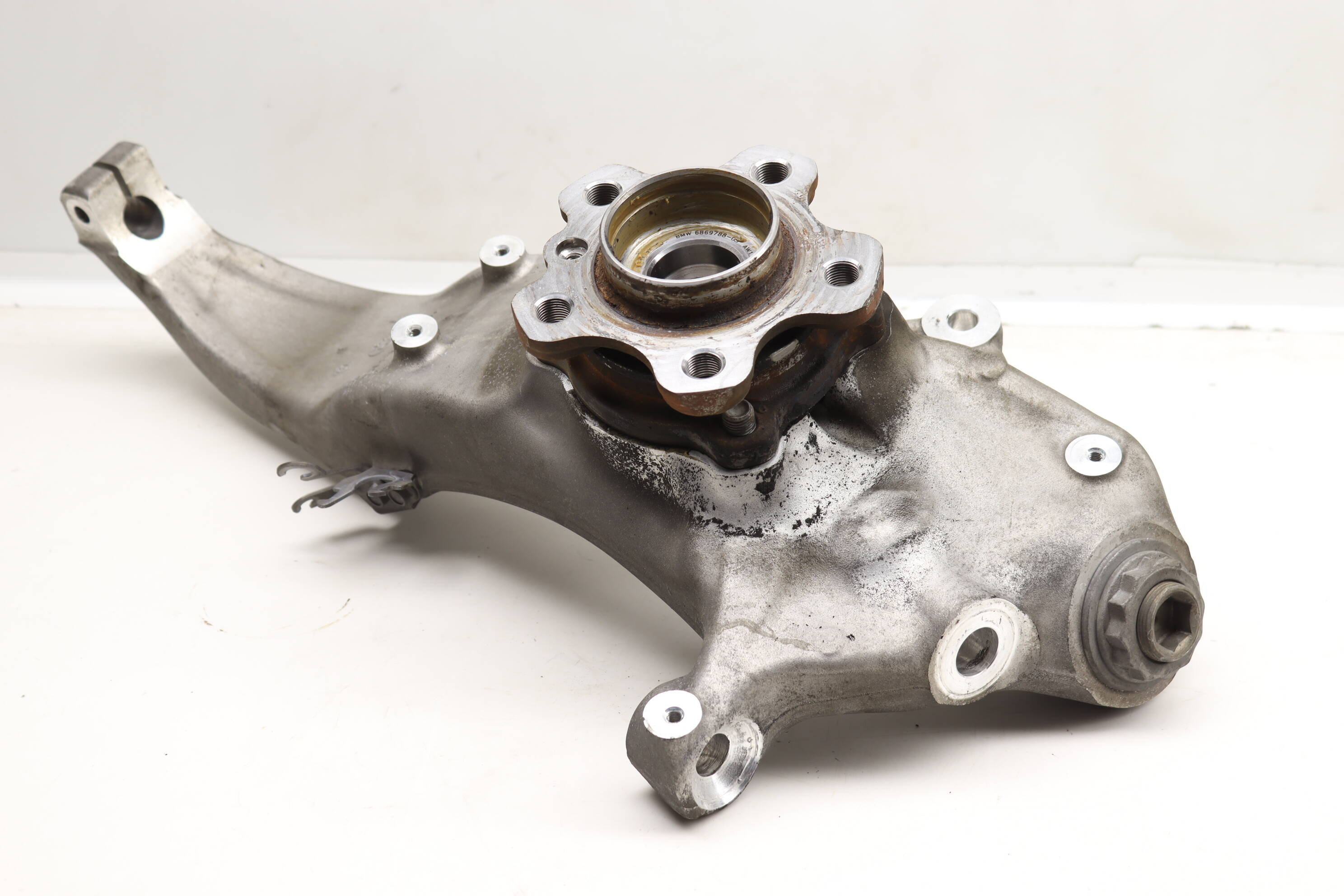 スペシャルオファ Spindle Left Front BMW Knuckle 31206884379 Bearing Wheel W/ 温室・飼育ケース