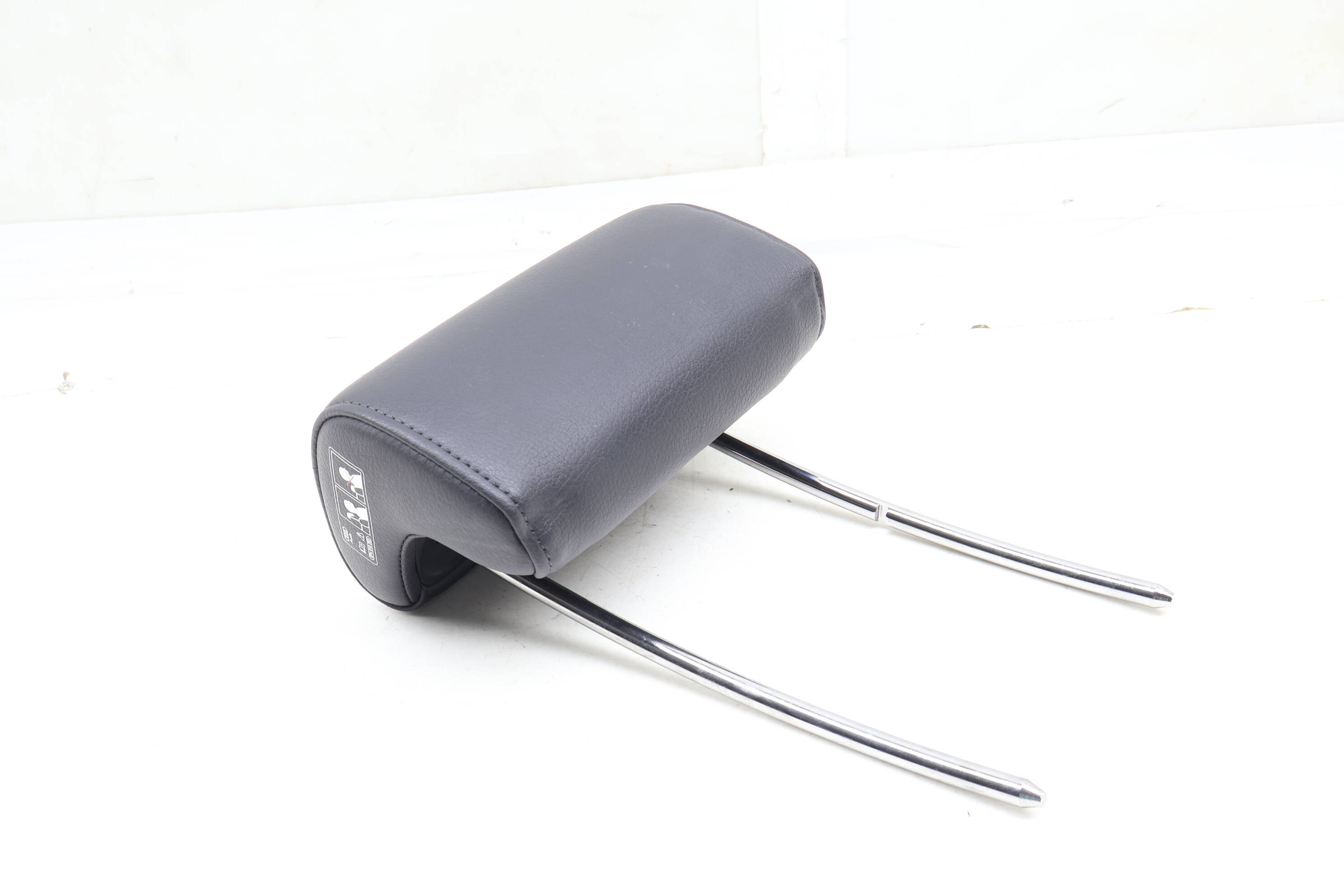 Center 2Nd Row Headrest / Head Rest 4L0883905D