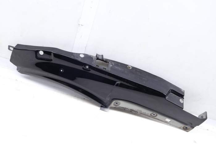 Fender Panel (Upper) 95B821103B main product photo