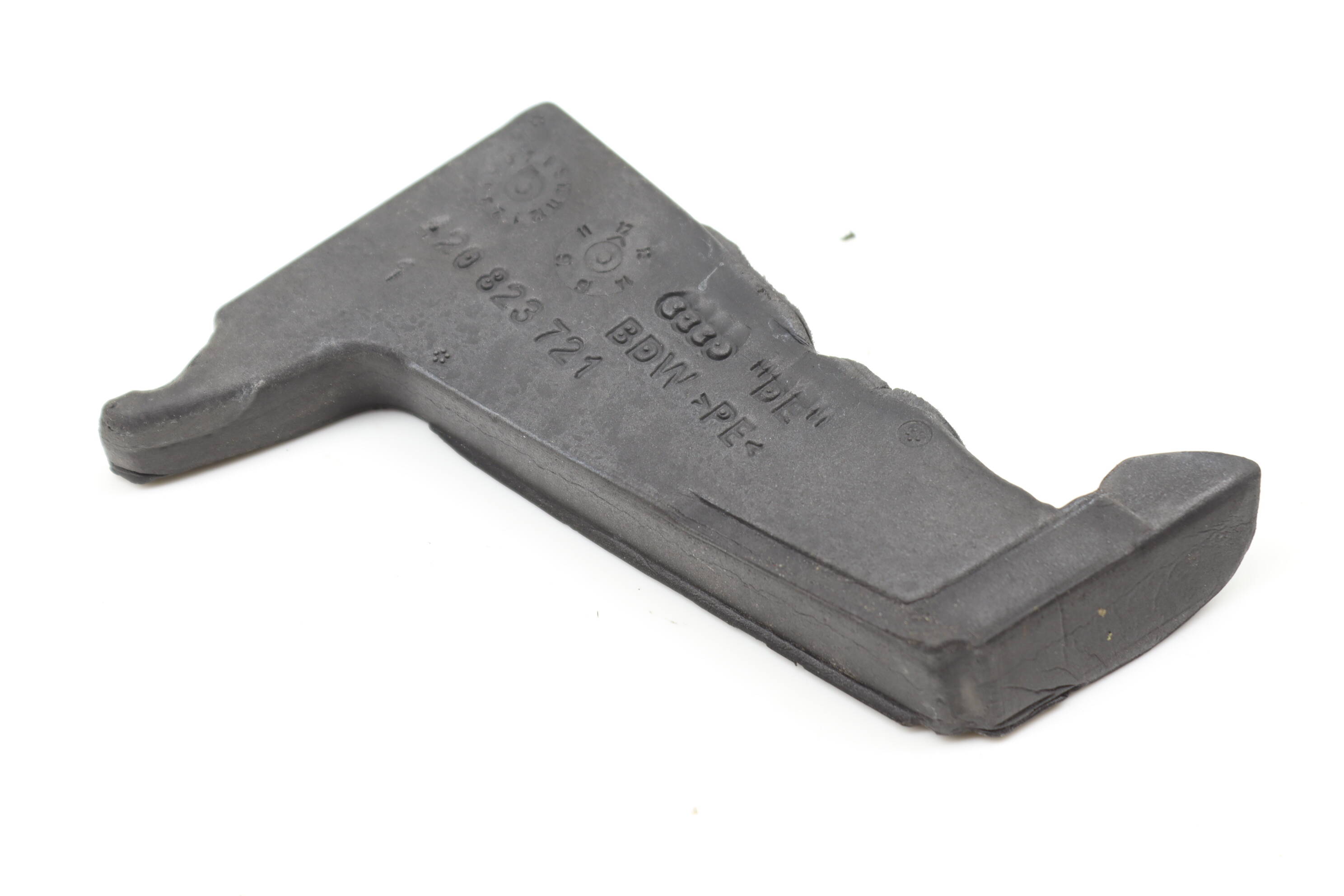 Hood Side Seal (Rear) 420823721