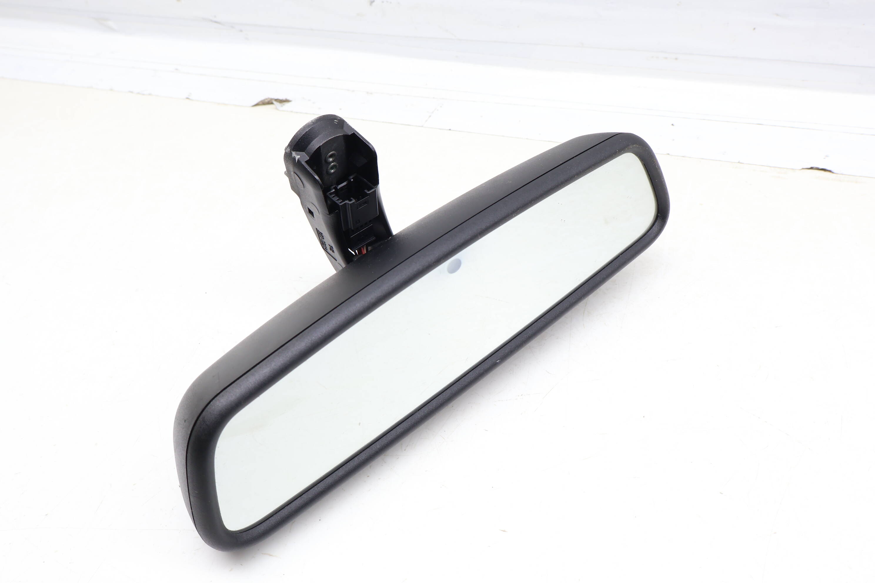 Rear View Mirror (Auto Dim / Compass) 51169192335