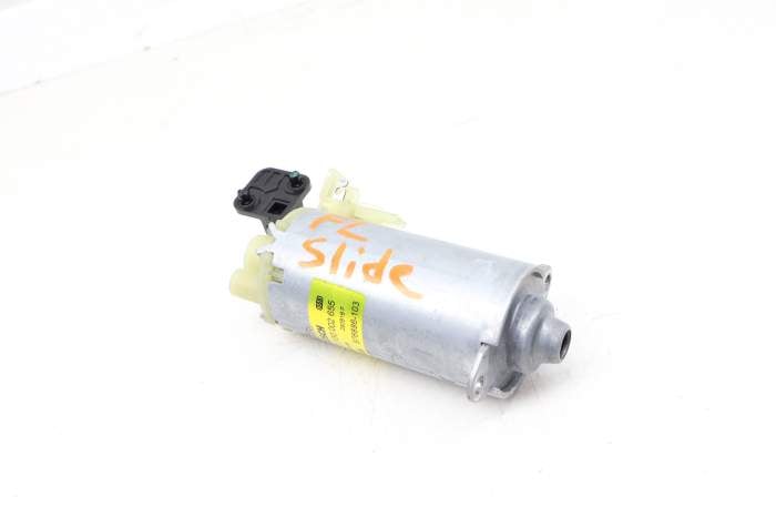 Slide / Longitudinal Seat Motor 8V3881183 main product photo