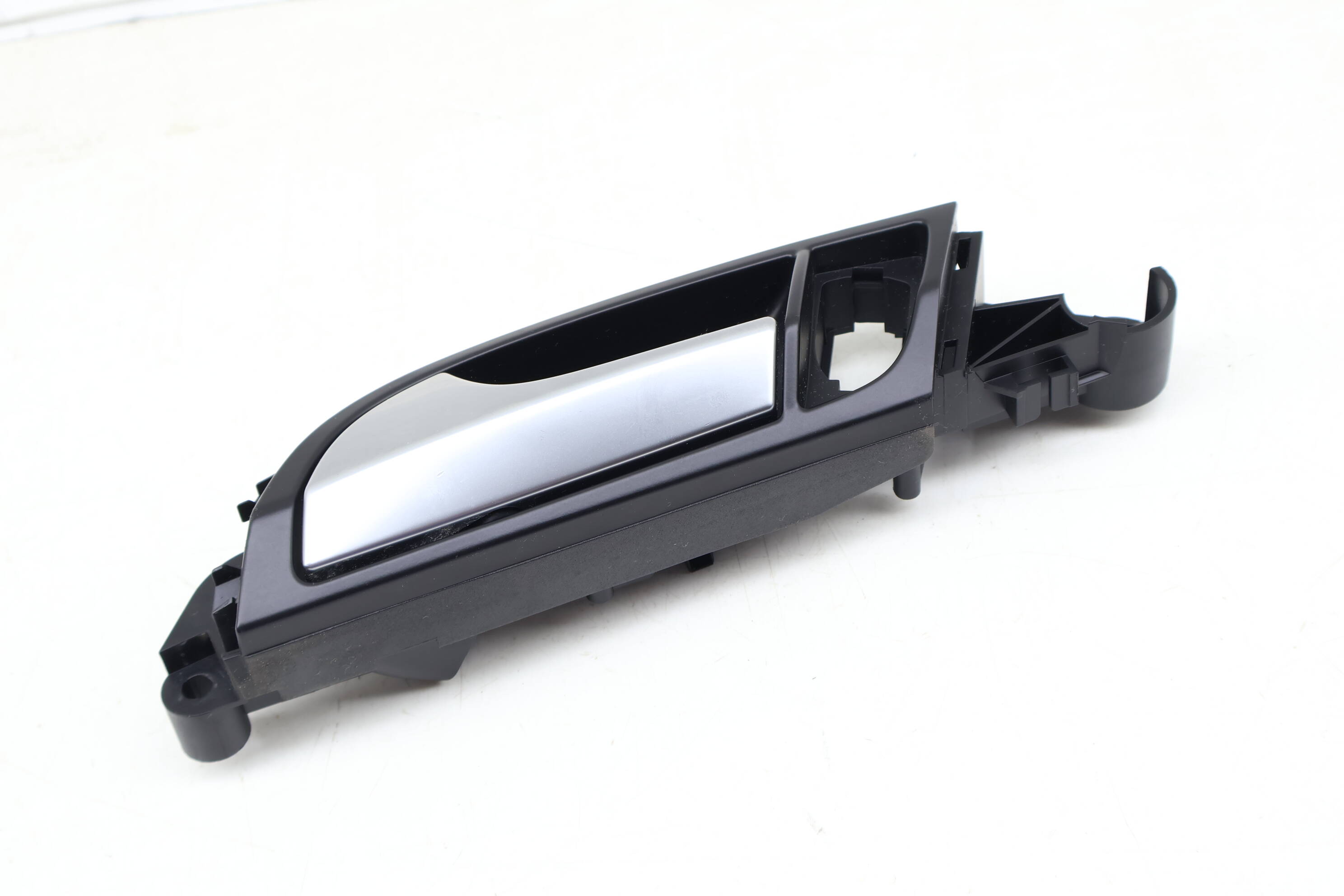 Interior Door Release / Handle 4L0837019